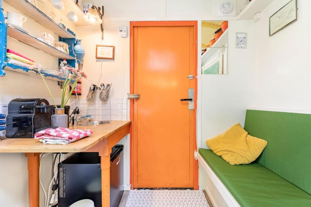 One-Bedroom Apartment - Photo 11