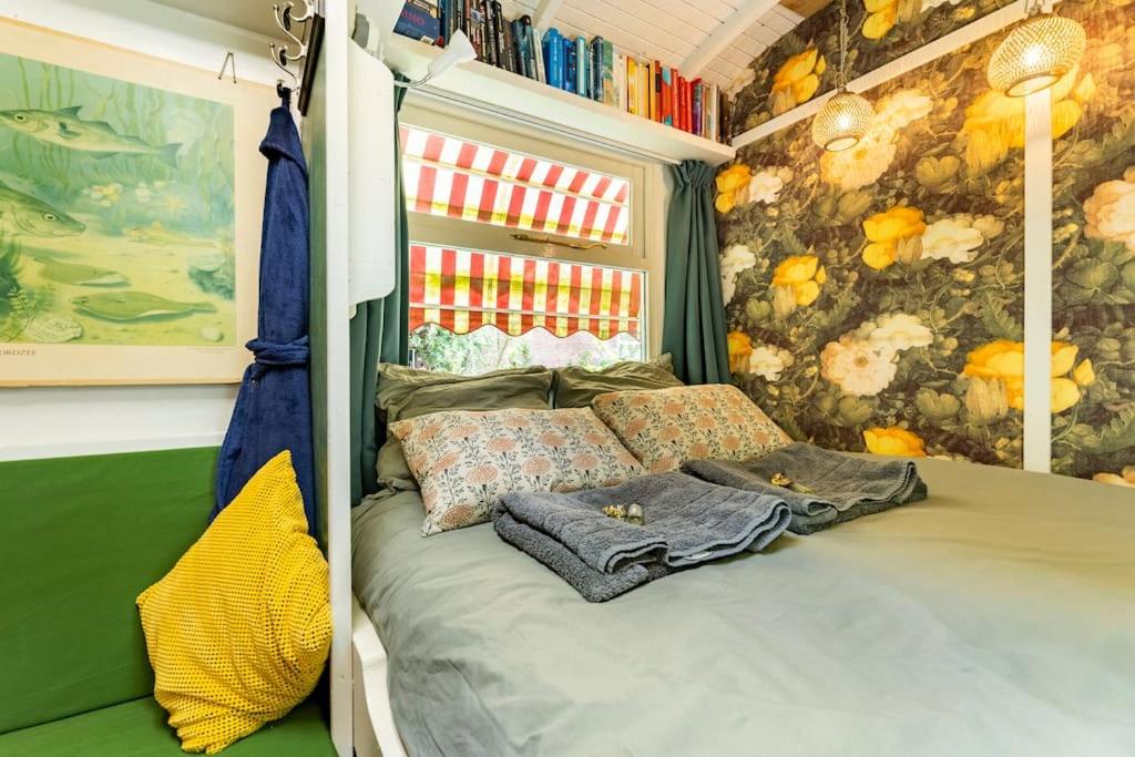 One-Bedroom Apartment - Photo 3