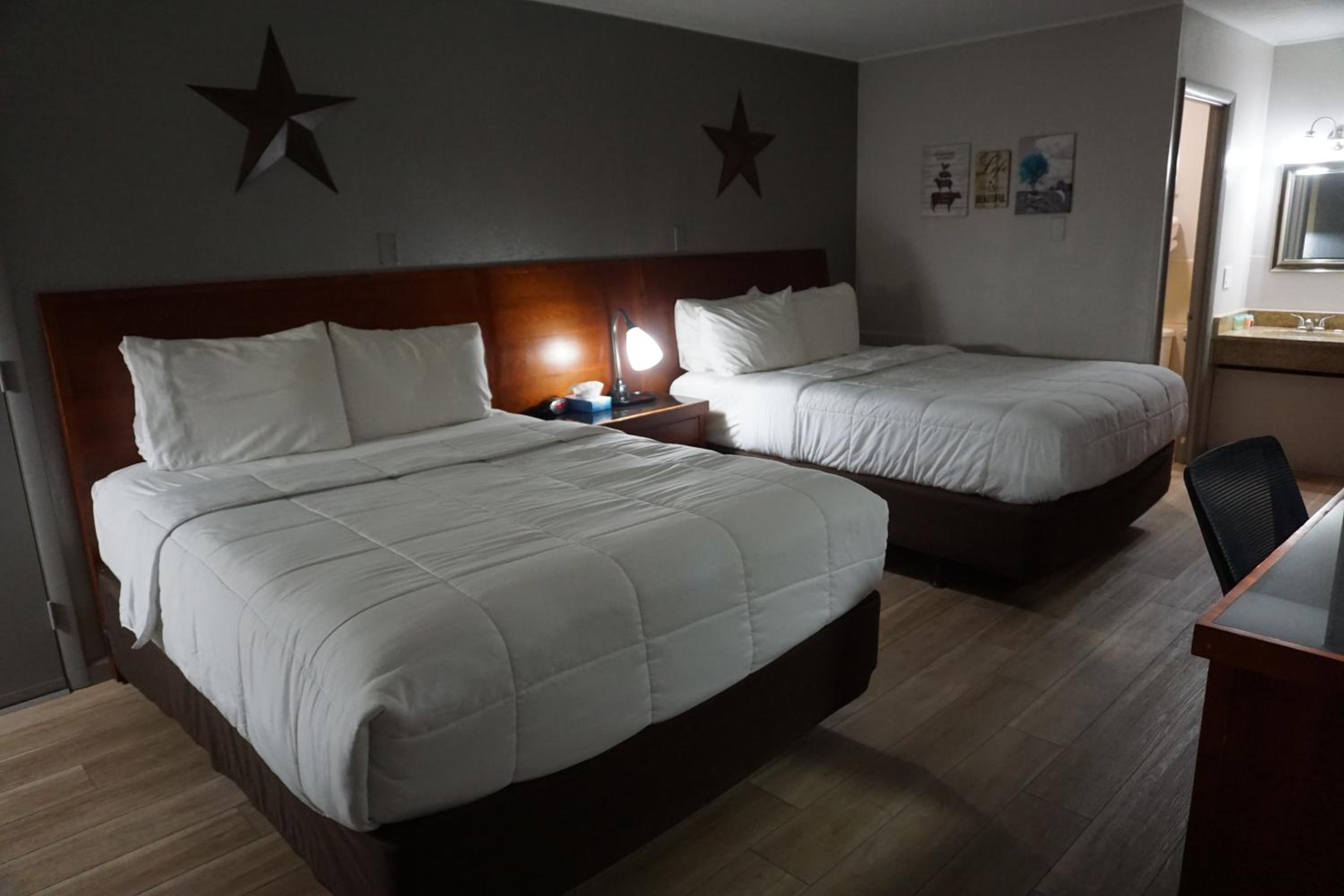 Double Room with Two Double Beds - Non-Smoking - Photo 5