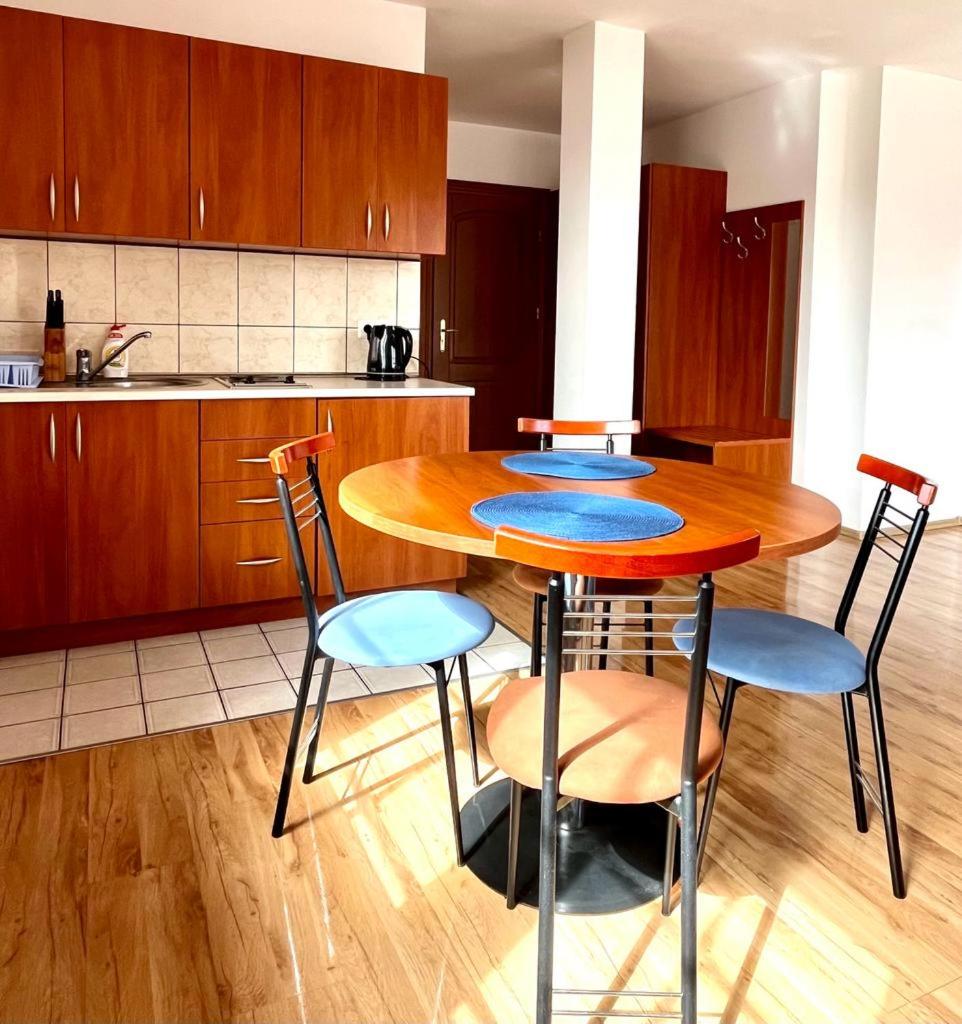 Apartment - Photo 4
