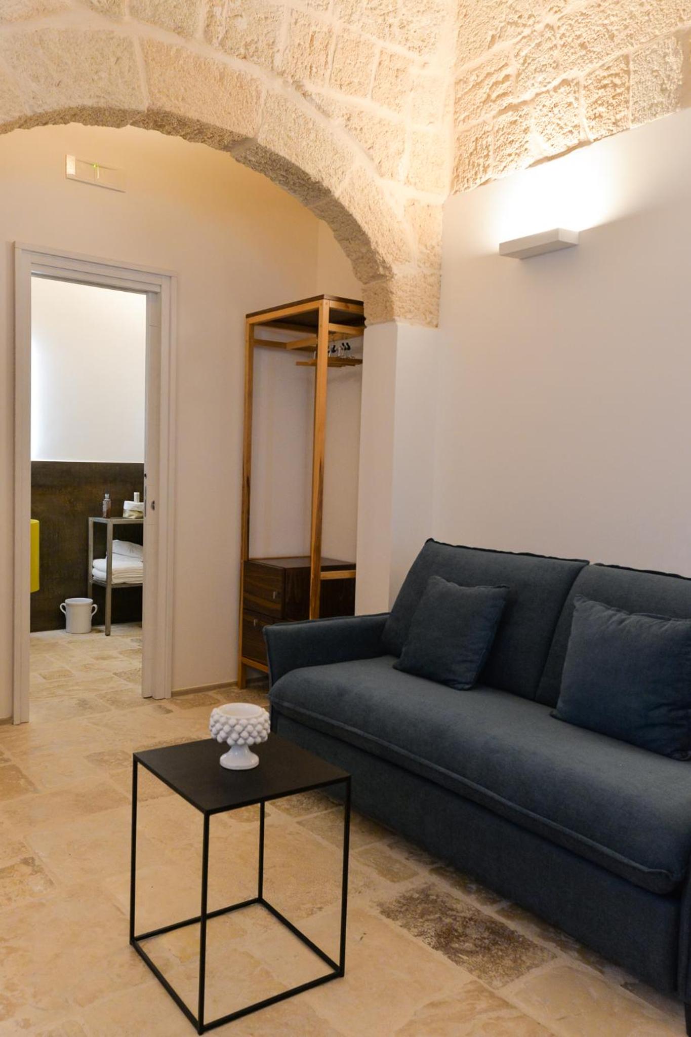 Family Room with Terrace - Photo 17