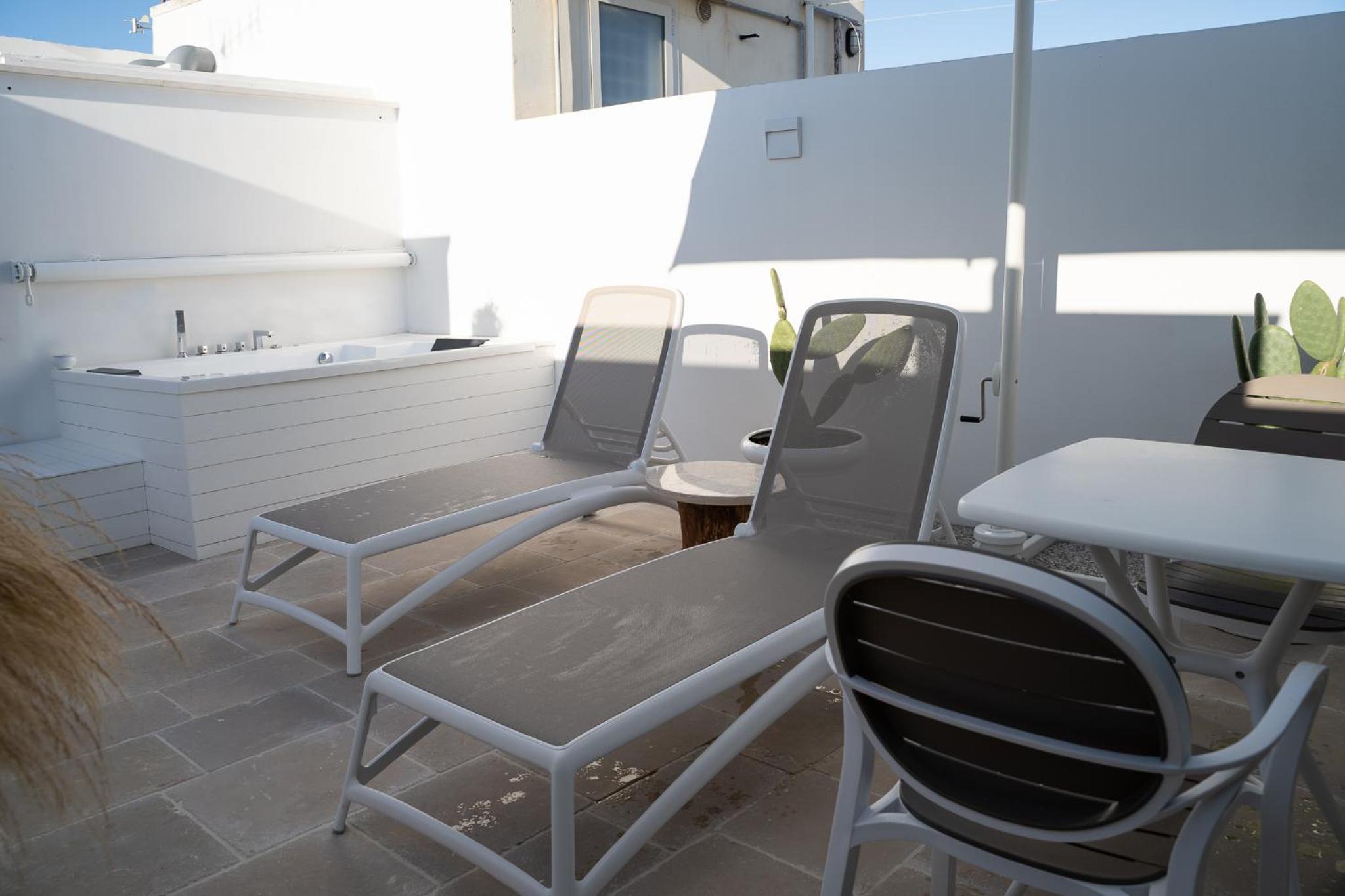Family Room with Terrace - Photo 19