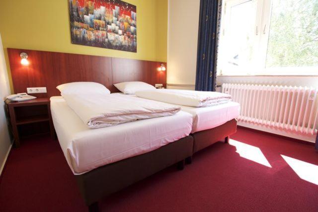 Double Room - Photo 3