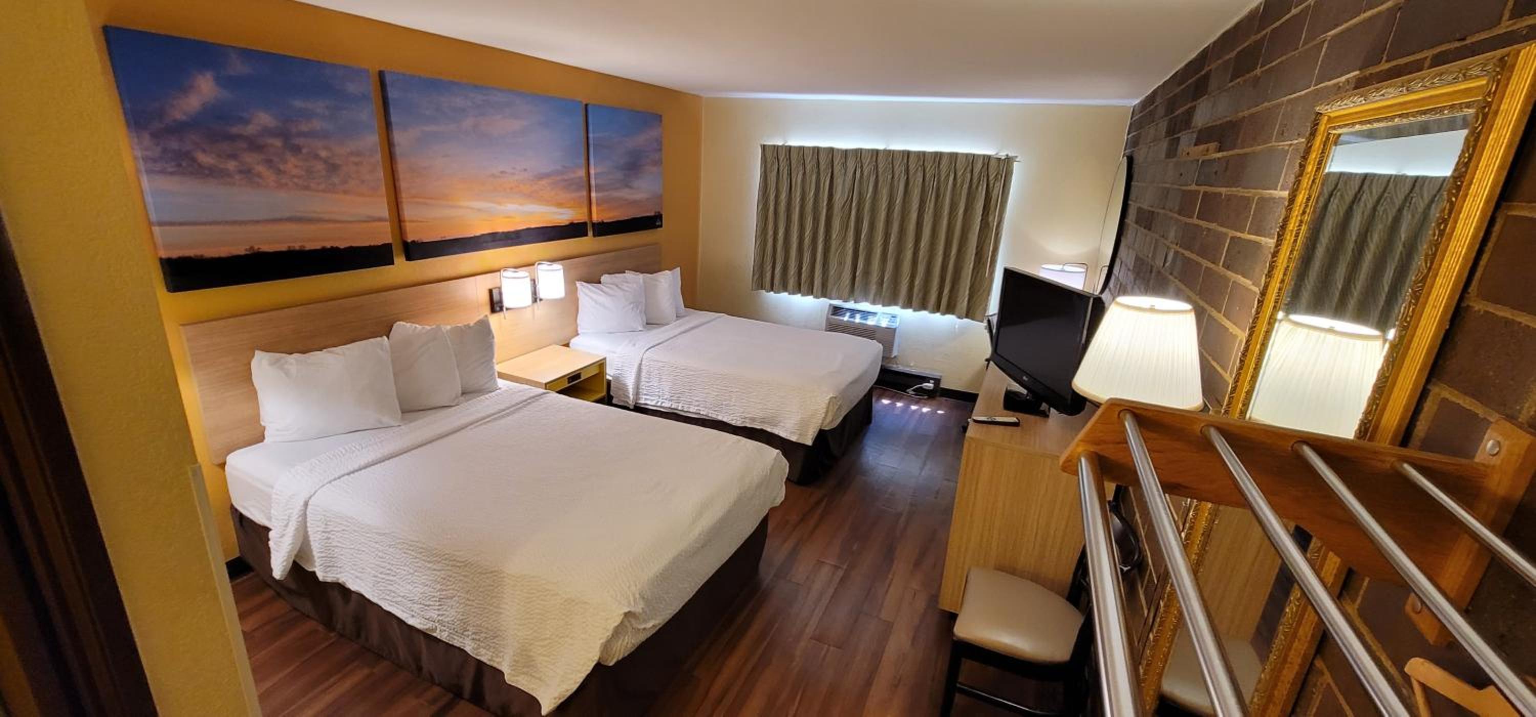 Double Room with Two Double Beds - Photo 3