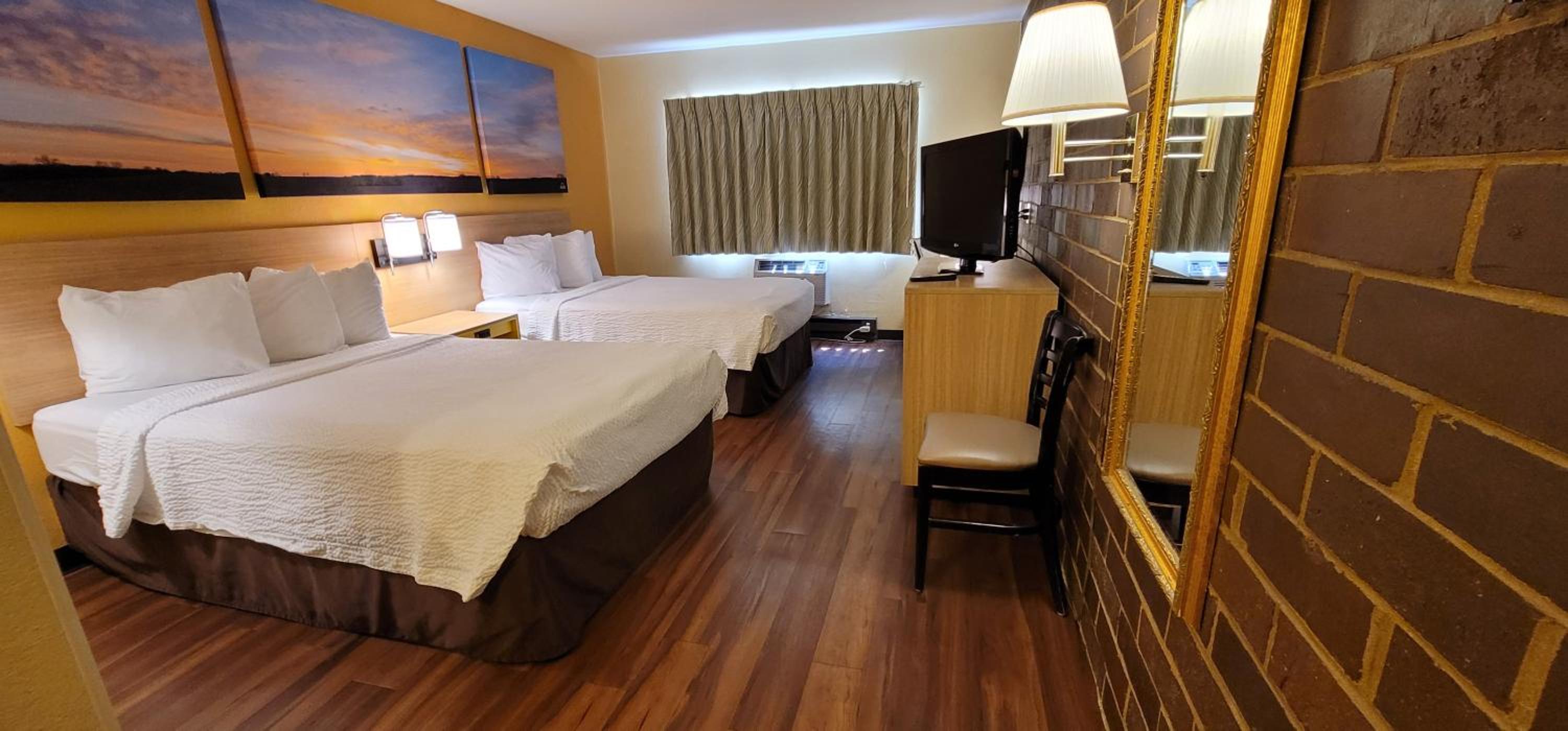Double Room with Two Double Beds - Photo 5