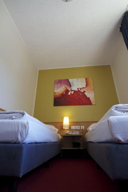 Twin Room - Photo 4