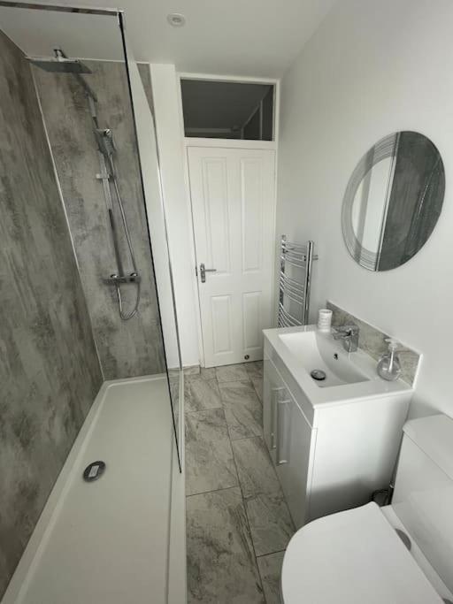Three-Bedroom House photo 2
