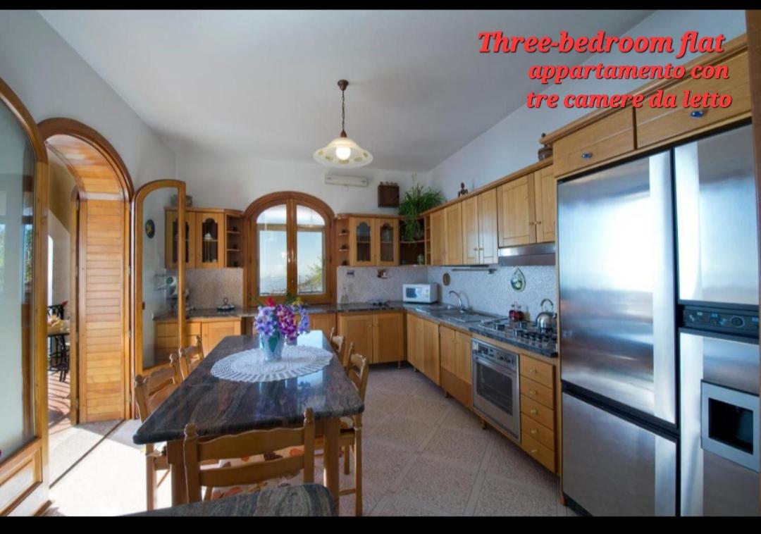 Three-Bedroom House photo 2