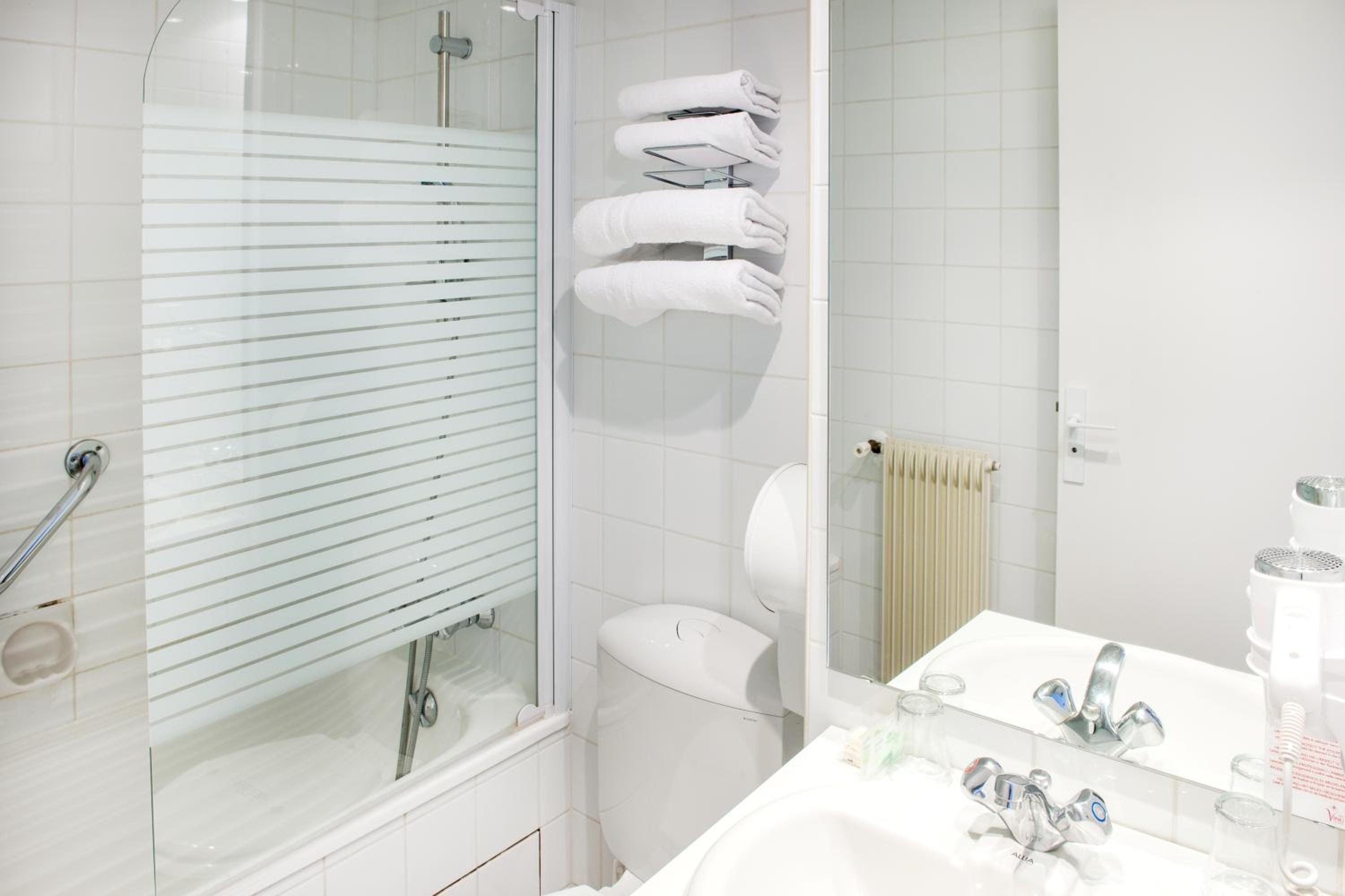 Double Room - Photo 4