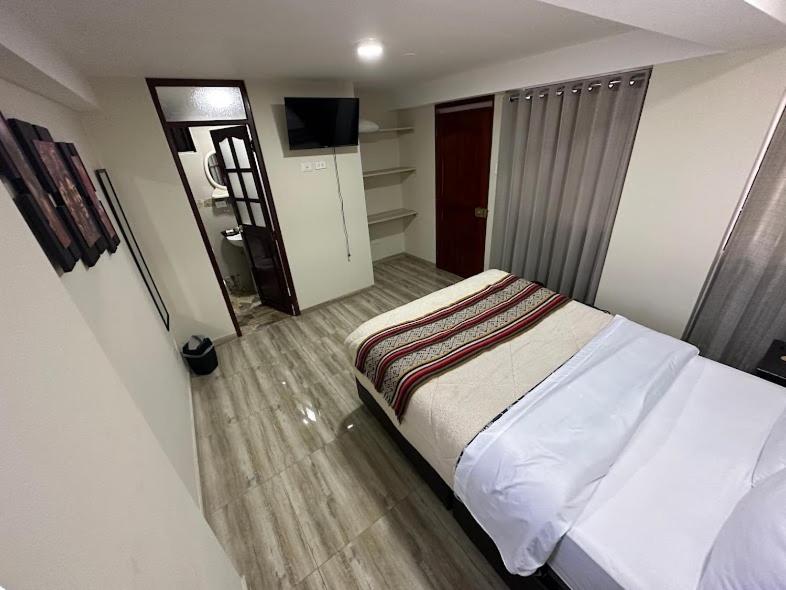 Budget Double Room - Photo 4