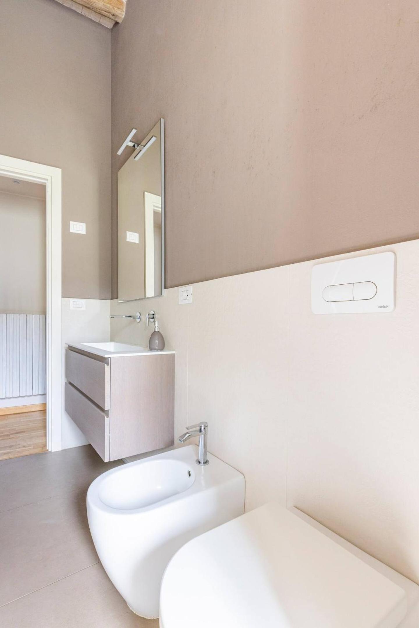 Two-Bedroom House photo 2