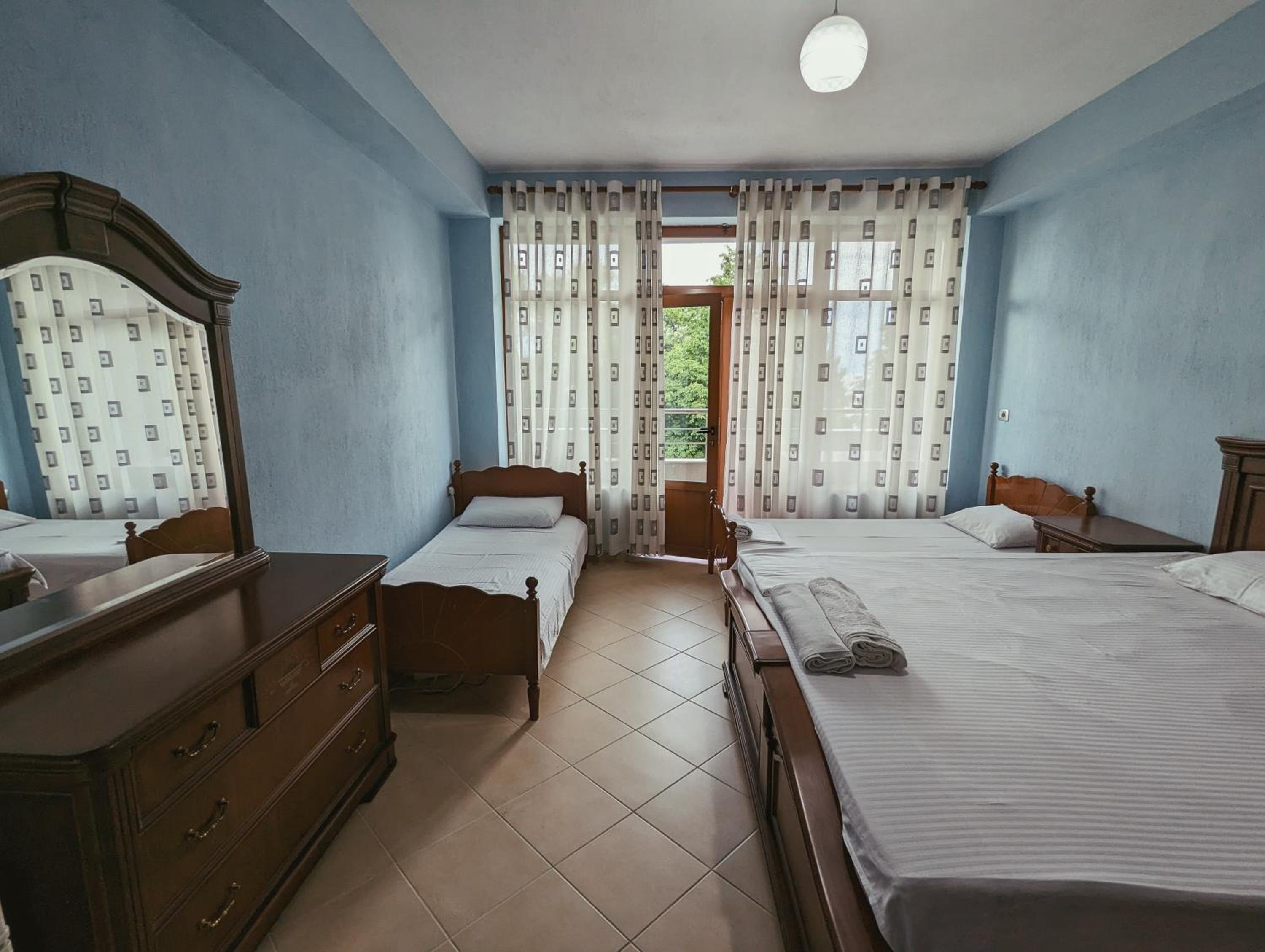 Quadruple Room with Lake View