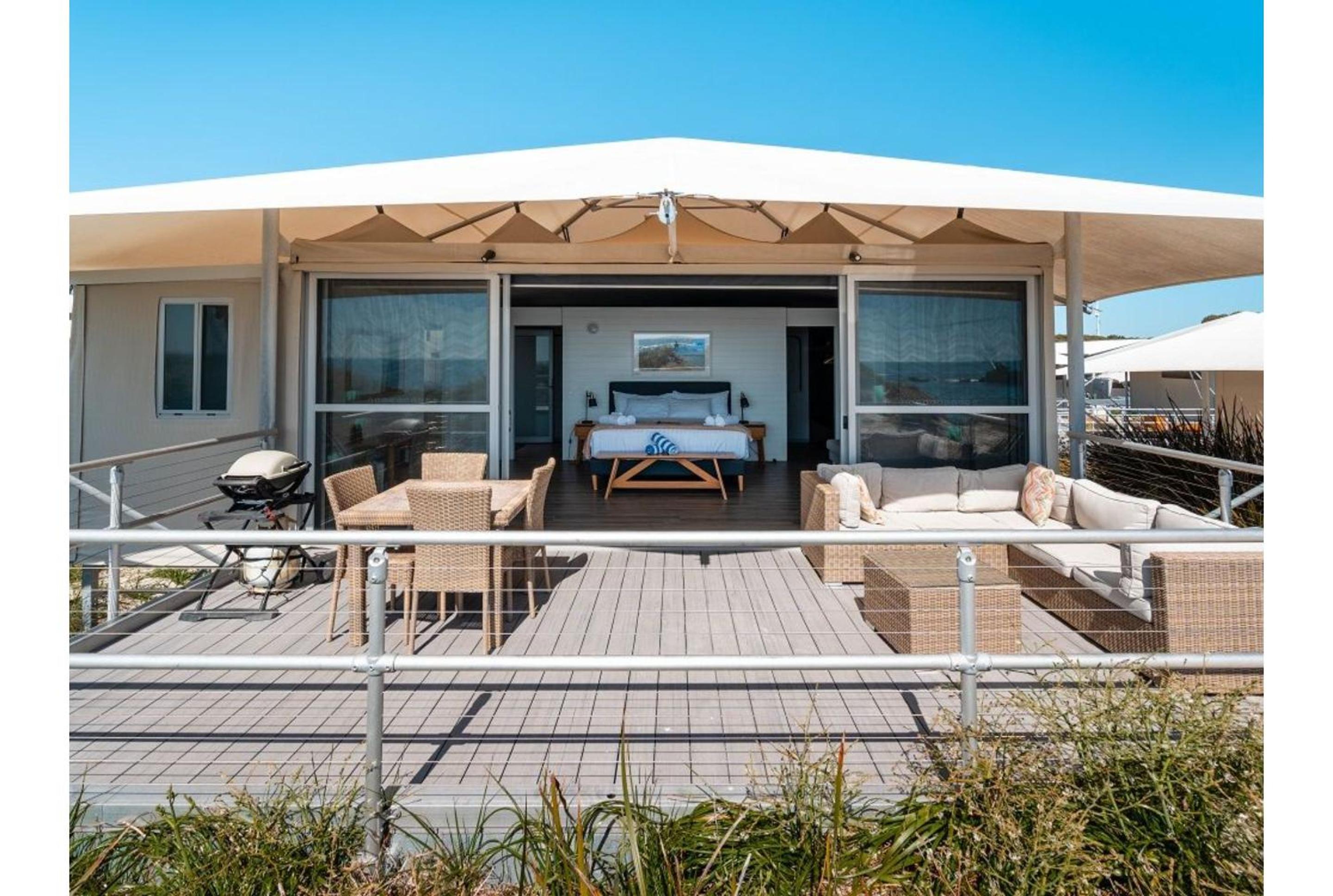 Deluxe Oceanside Tent - Adults Only - Photo 8