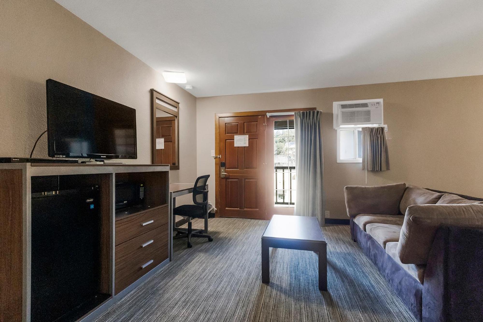 Deluxe Spa Suite - Photo 2