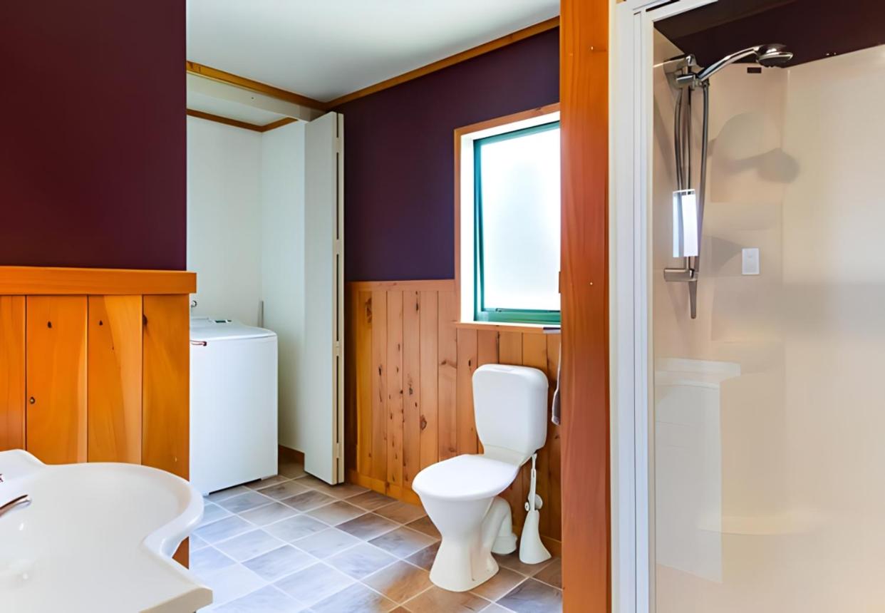 Two-Bedroom Chalet - Photo 4