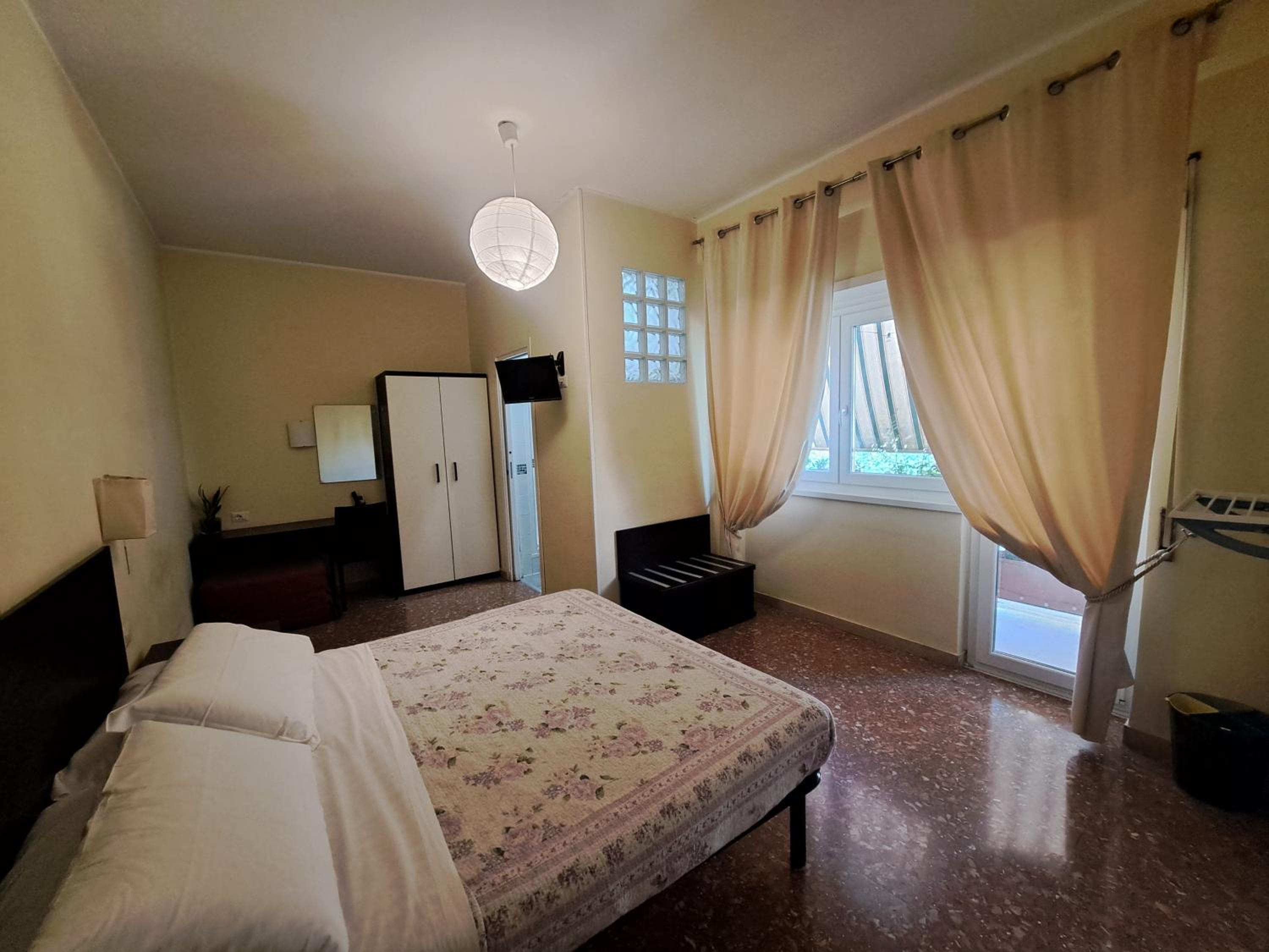 Triple Room with Private Bathroom