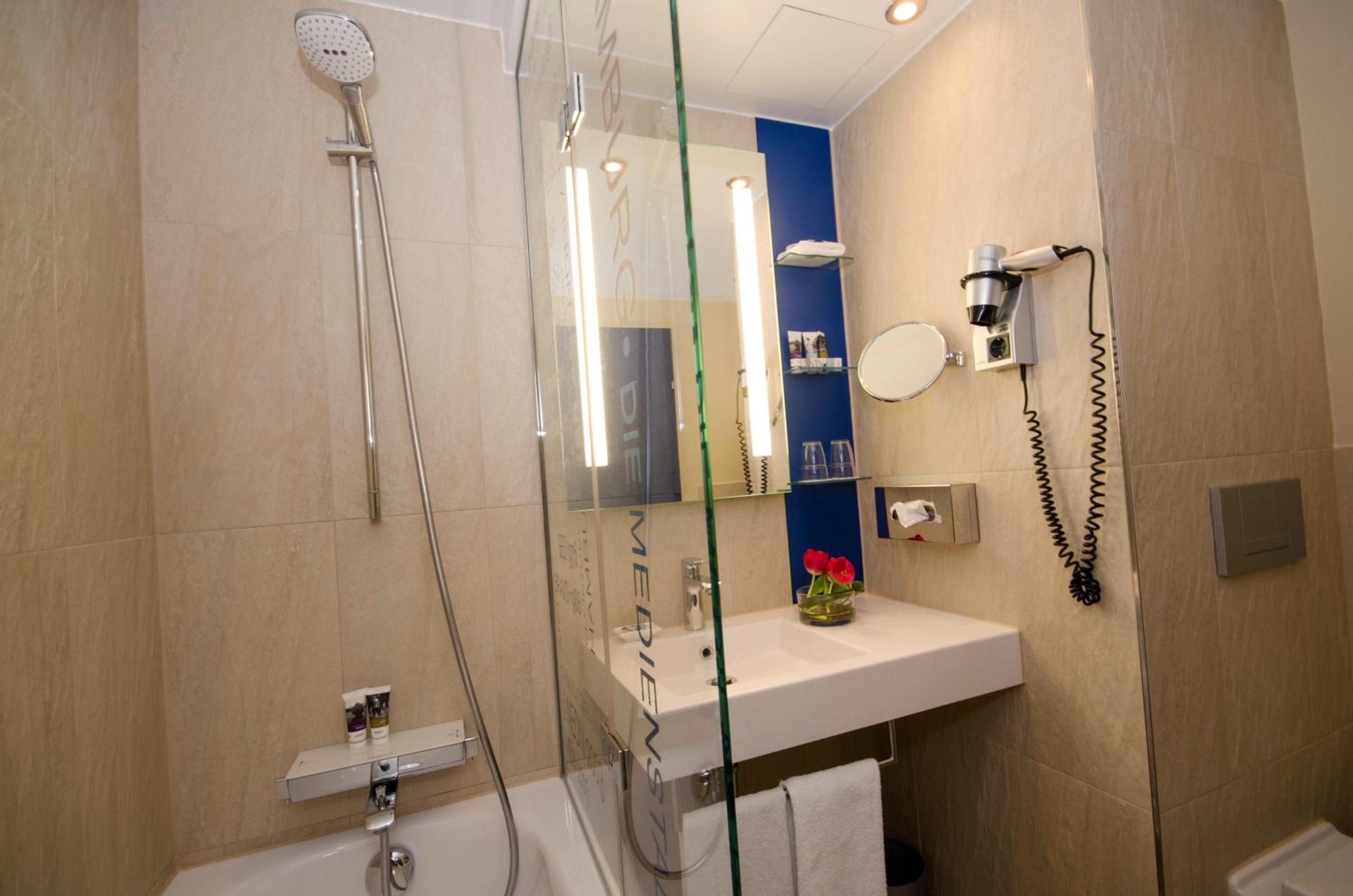 Superior Twin Room - Photo 6
