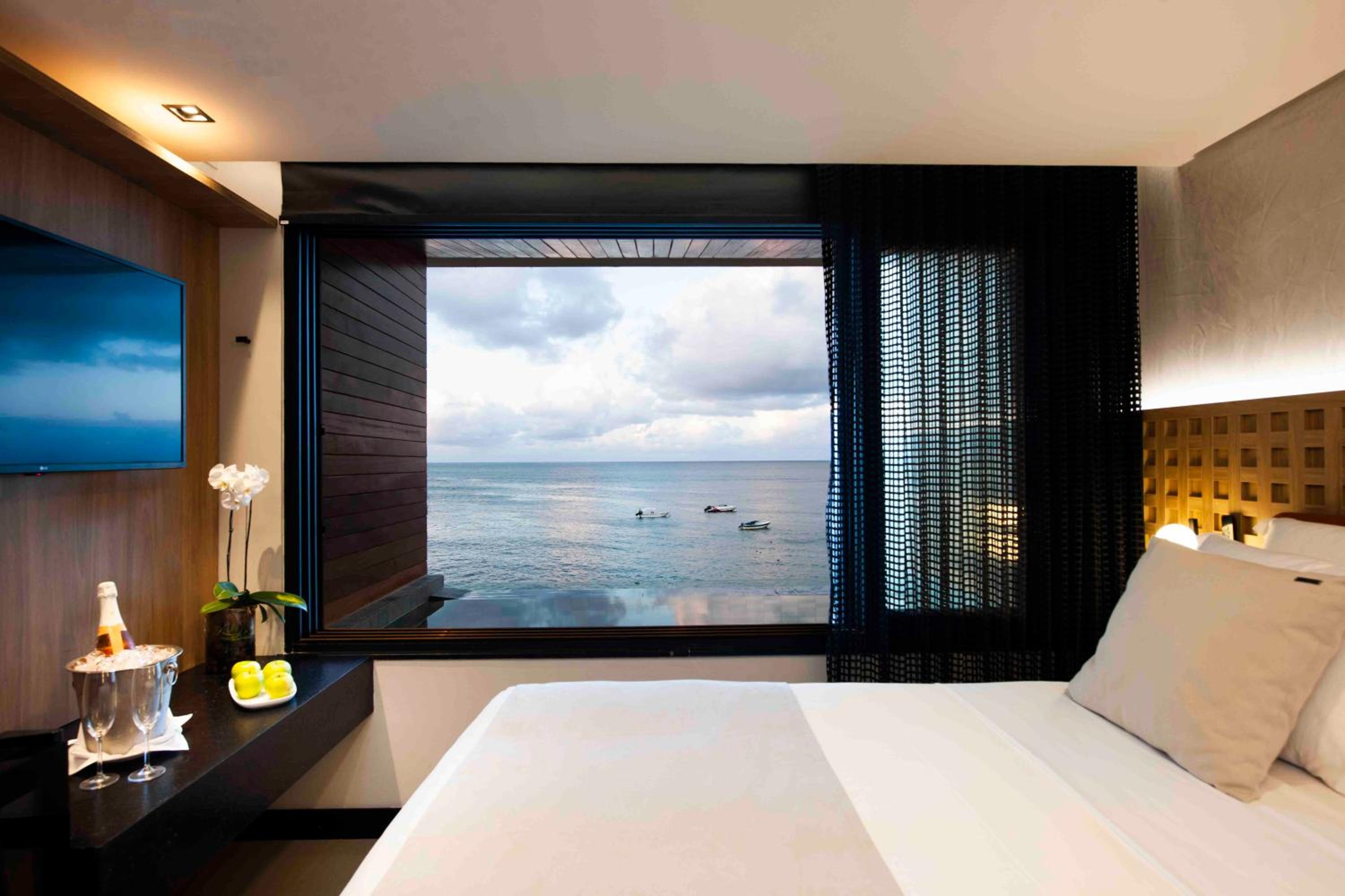 Deluxe Double Room with Sea View and Private Pool - Photo 4