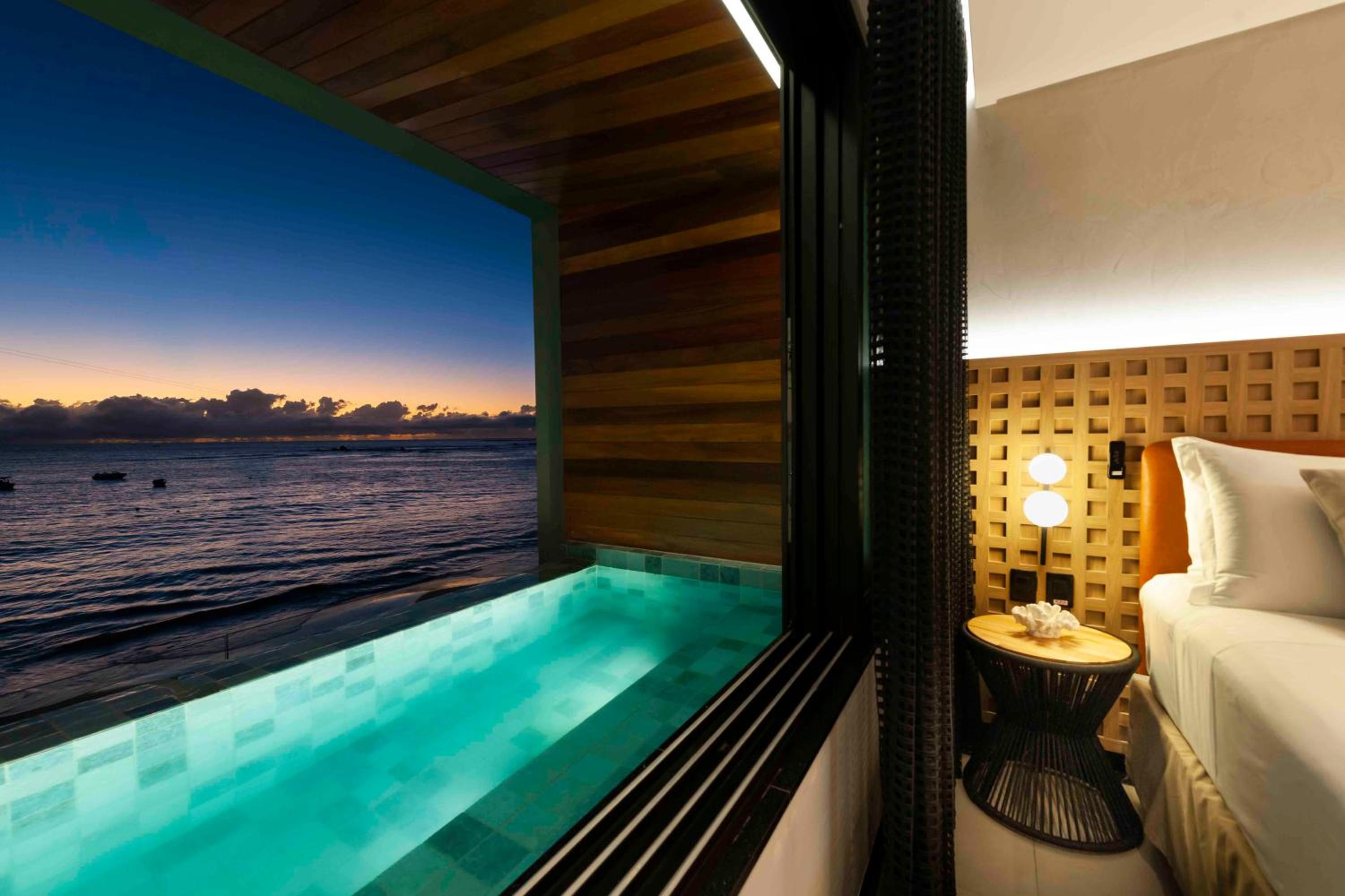 Deluxe Double Room with Sea View and Private Pool - Photo 2