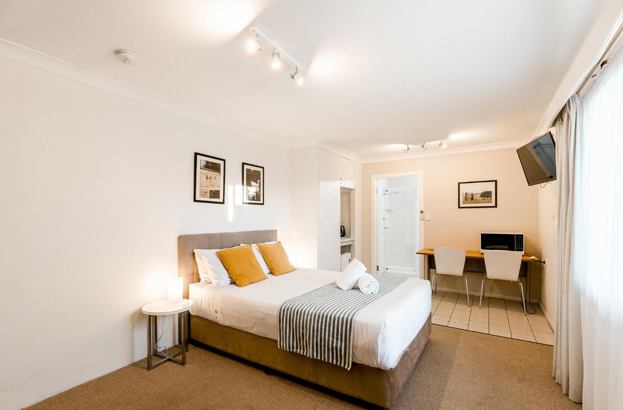 Standard Queen Room photo 1