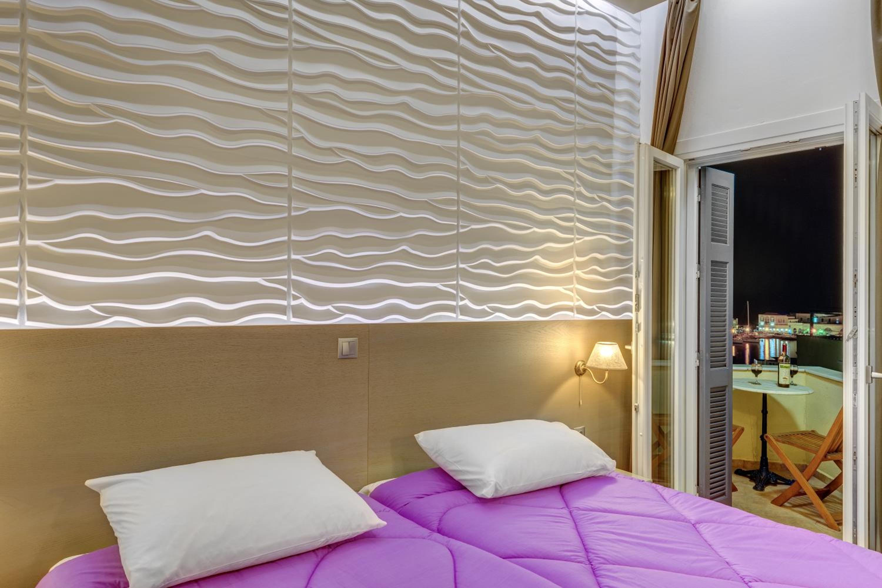 Superior Room with Balcony and Ρartial Sea View