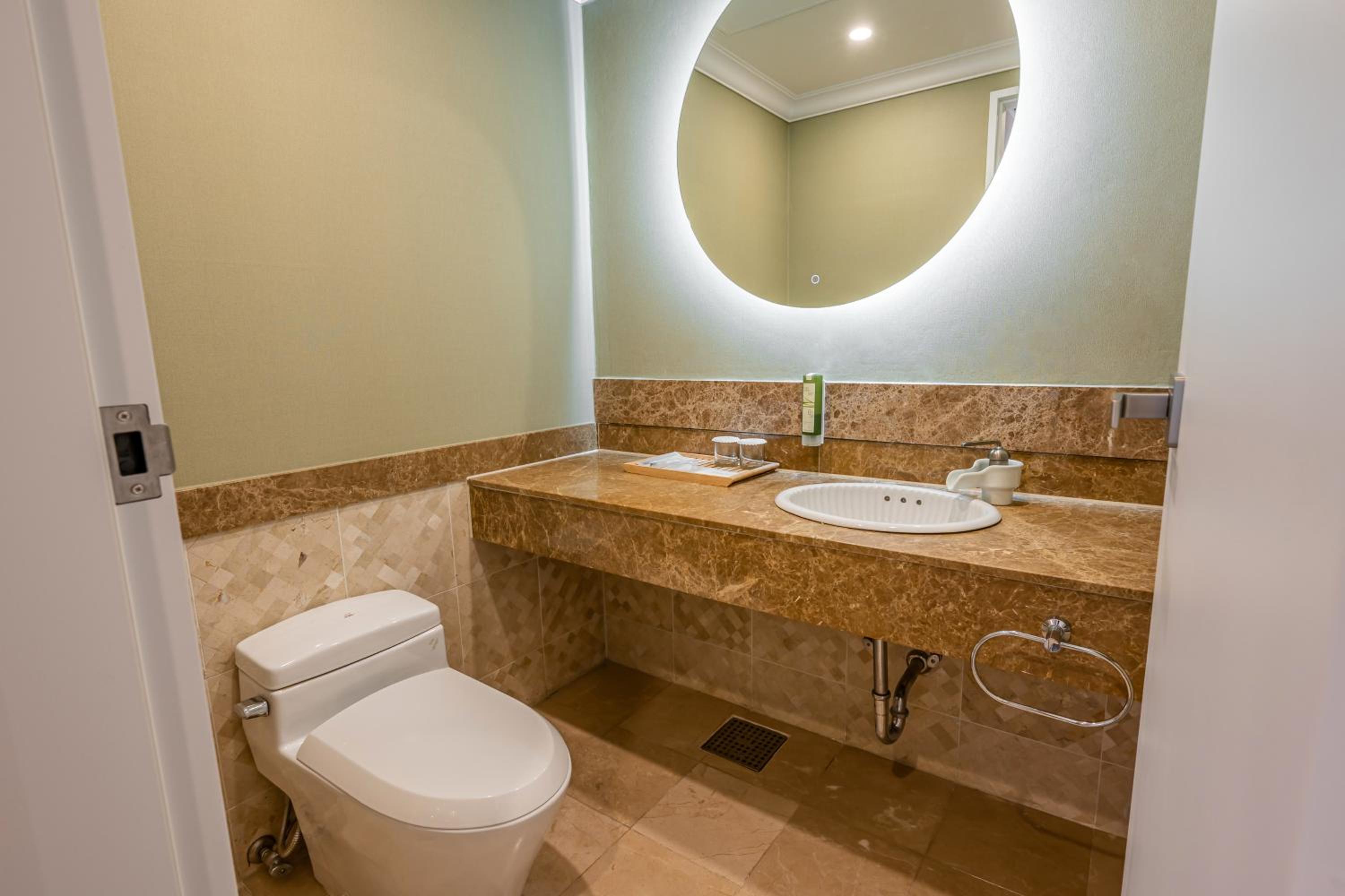 Premier Suite Room - Photo 7