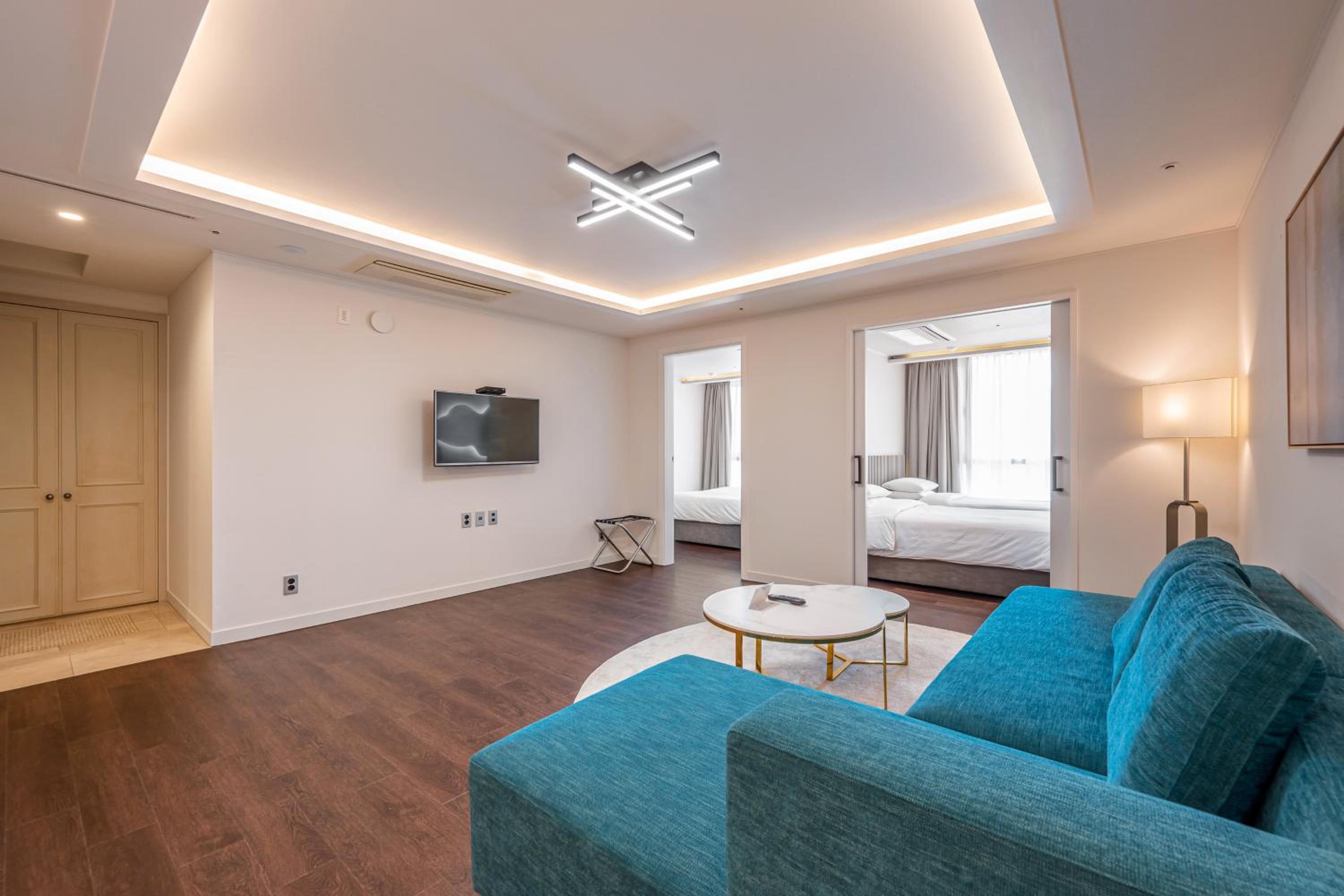 Premier Suite Room - Photo 2