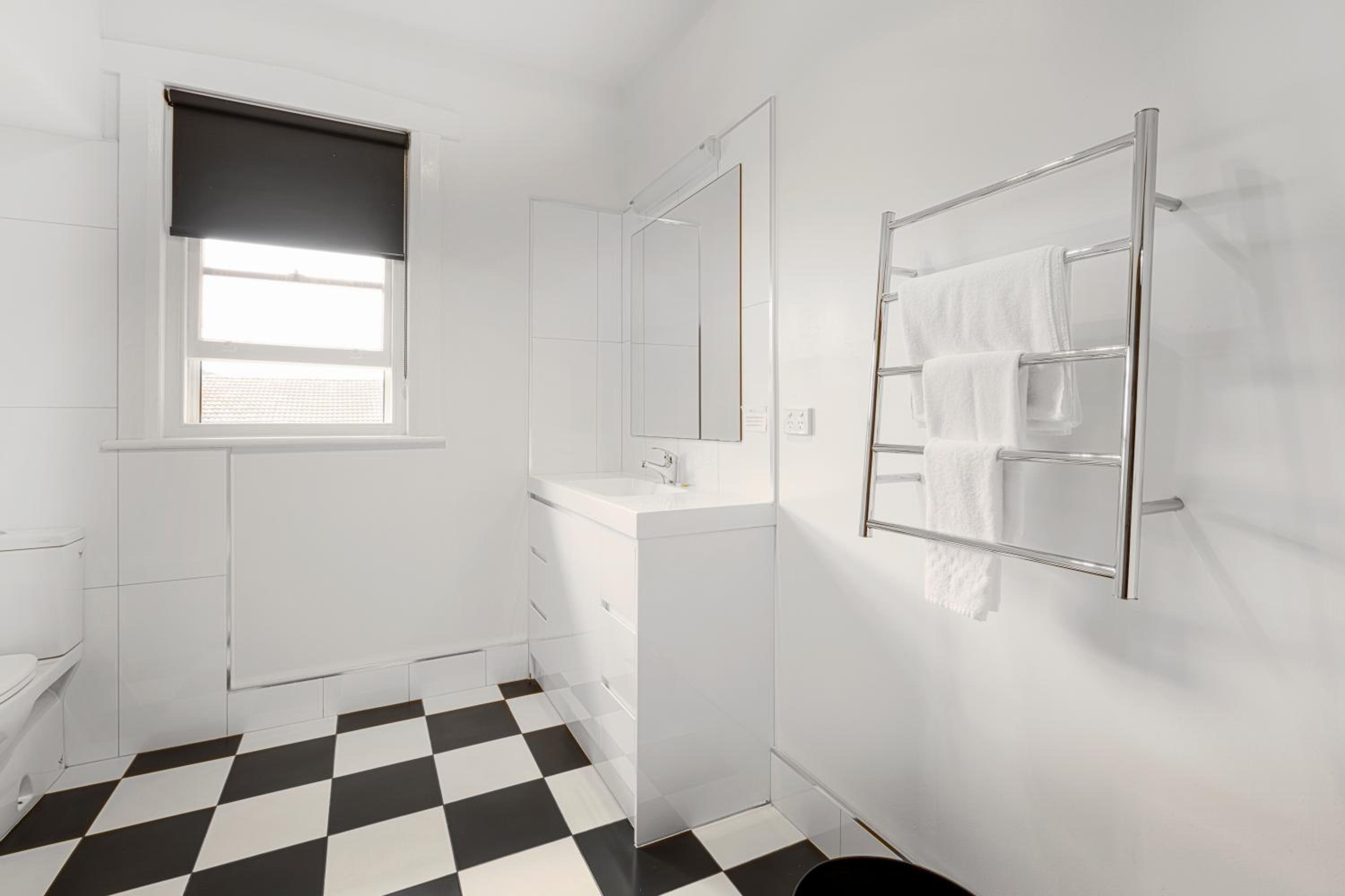 Three-Bedroom Apartment (8 Adults) thumbnail 5