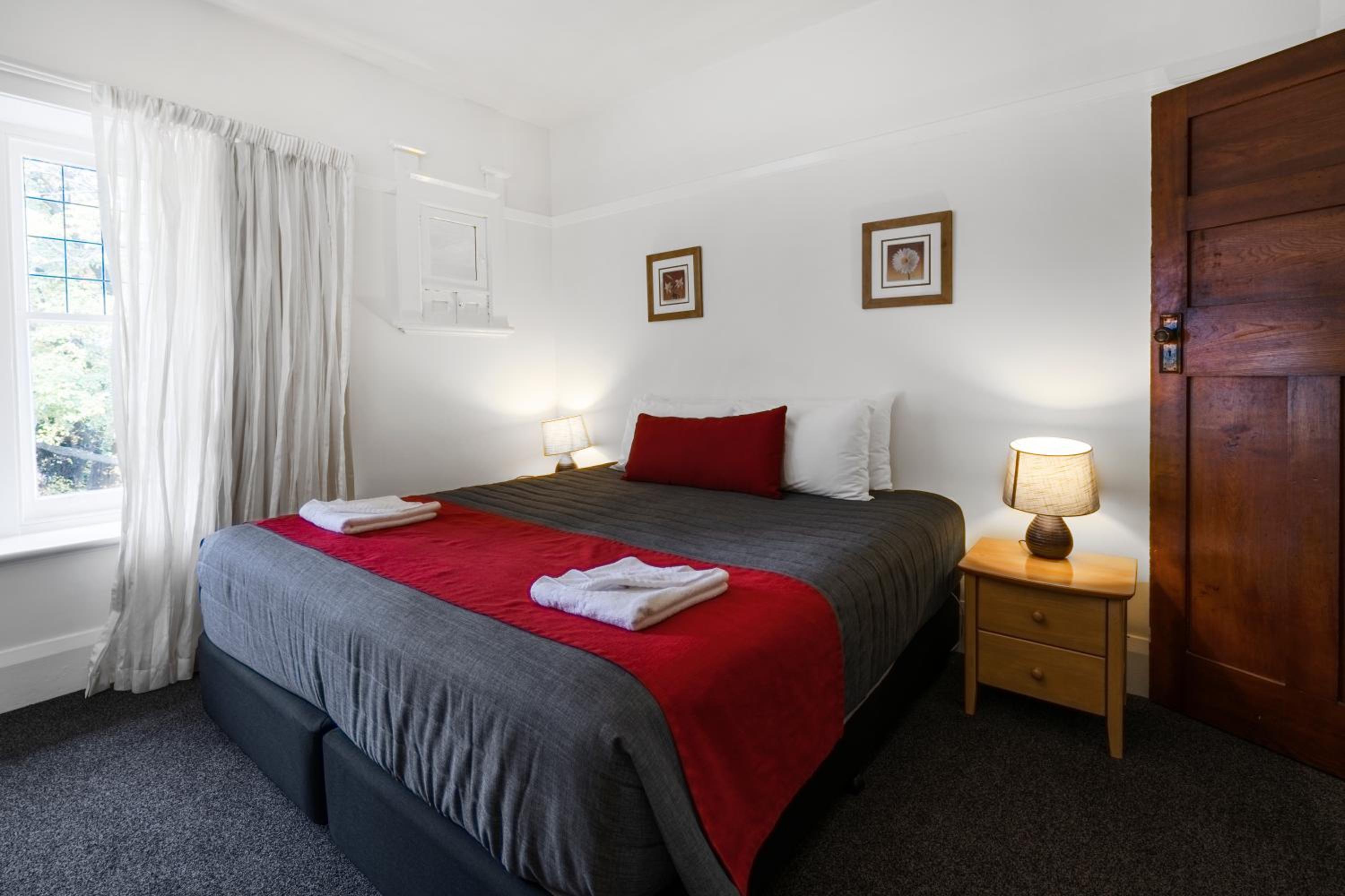 Three-Bedroom Apartment (8 Adults)