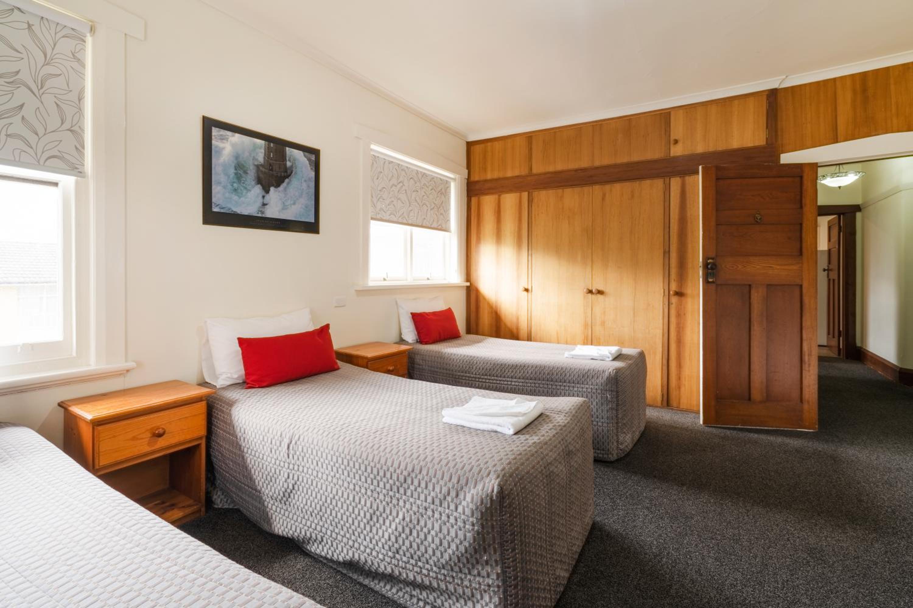 Three-Bedroom Apartment (8 Adults) thumbnail 5