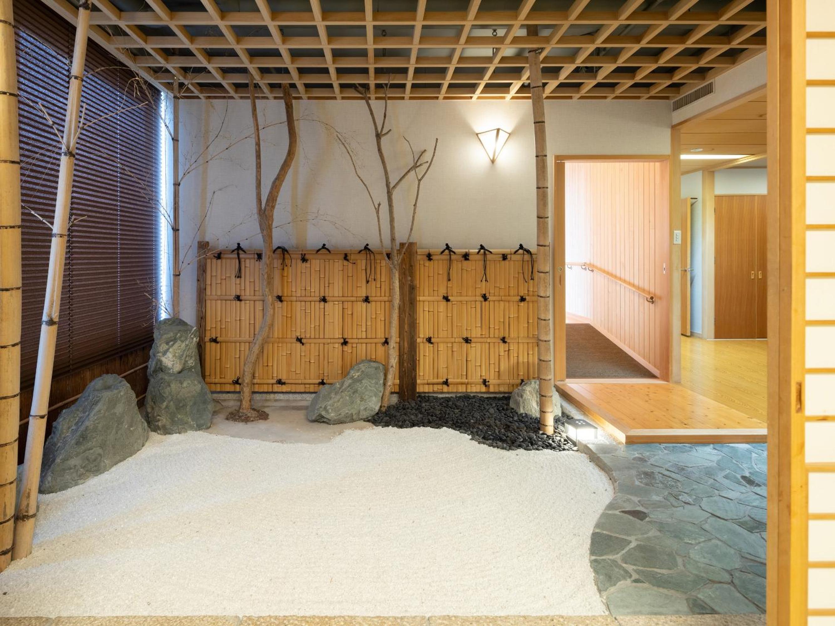 Suite with Tatami Area - Non-Smoking photo 3