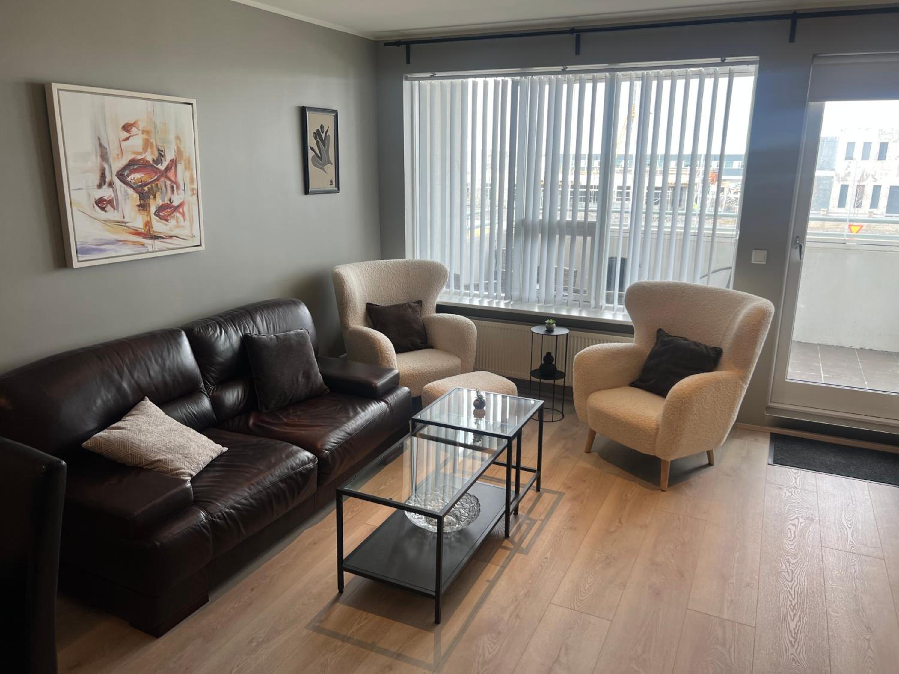 Three-Bedroom Apartment photo 1