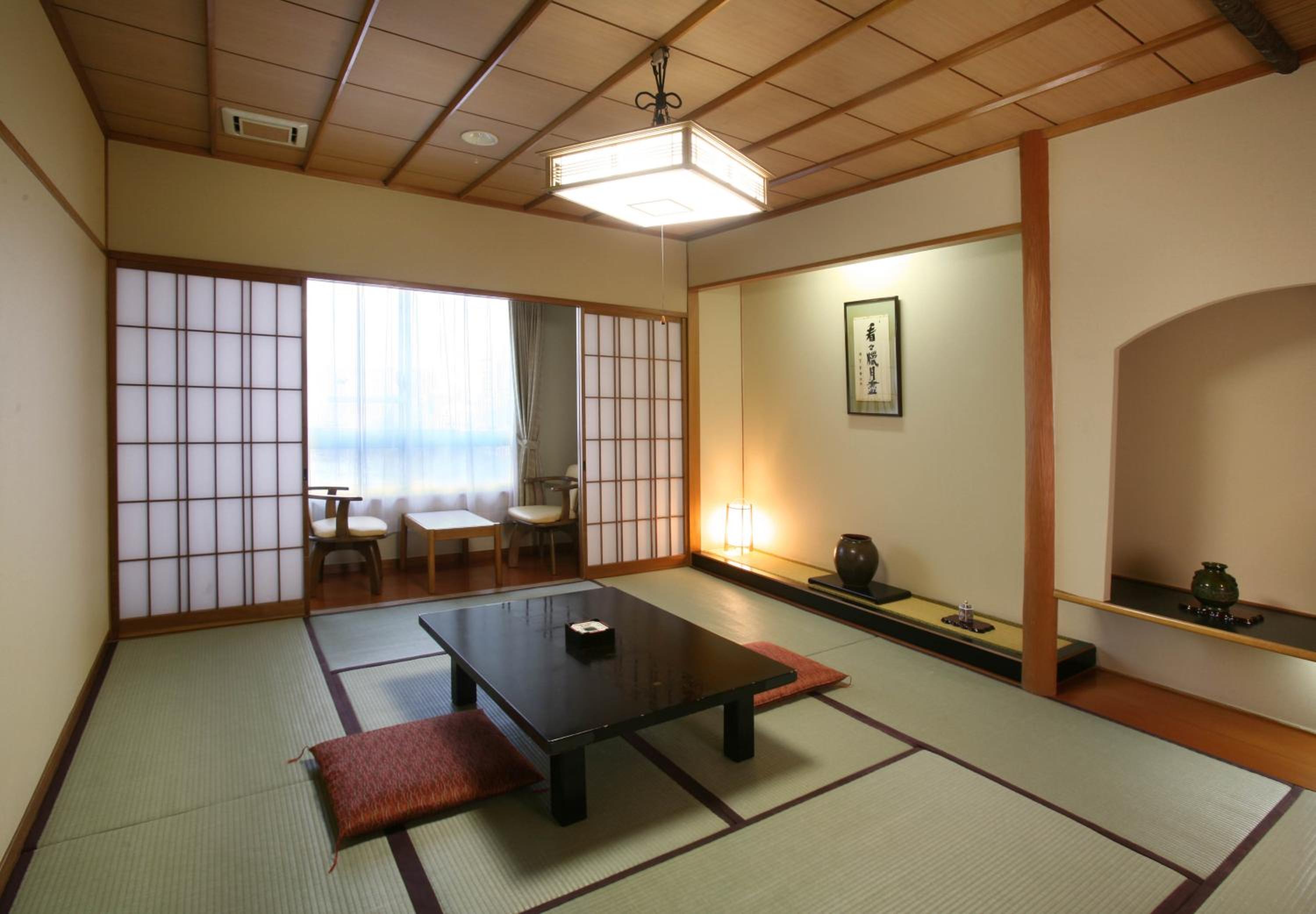 Japanese-Style Room (10 + 3 Tatami) - Photo 1