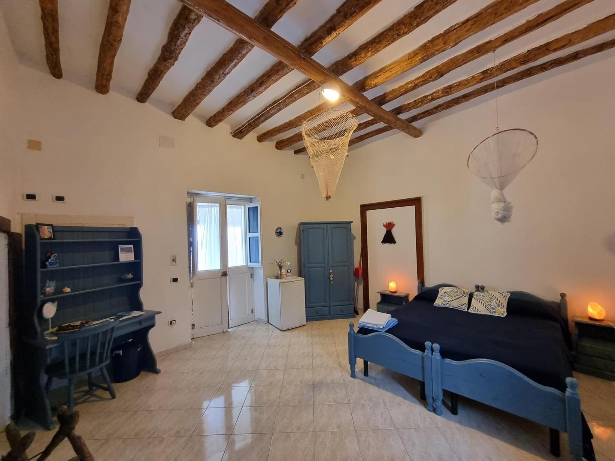 Double or Twin Room with Partial Sea View photo 1