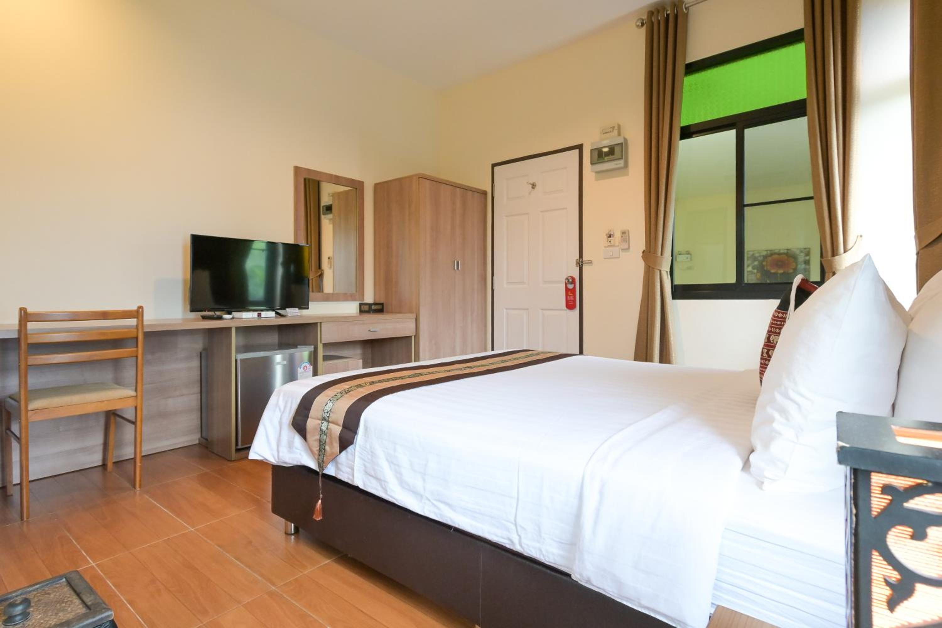 Superior Double or Twin Room - Photo 6
