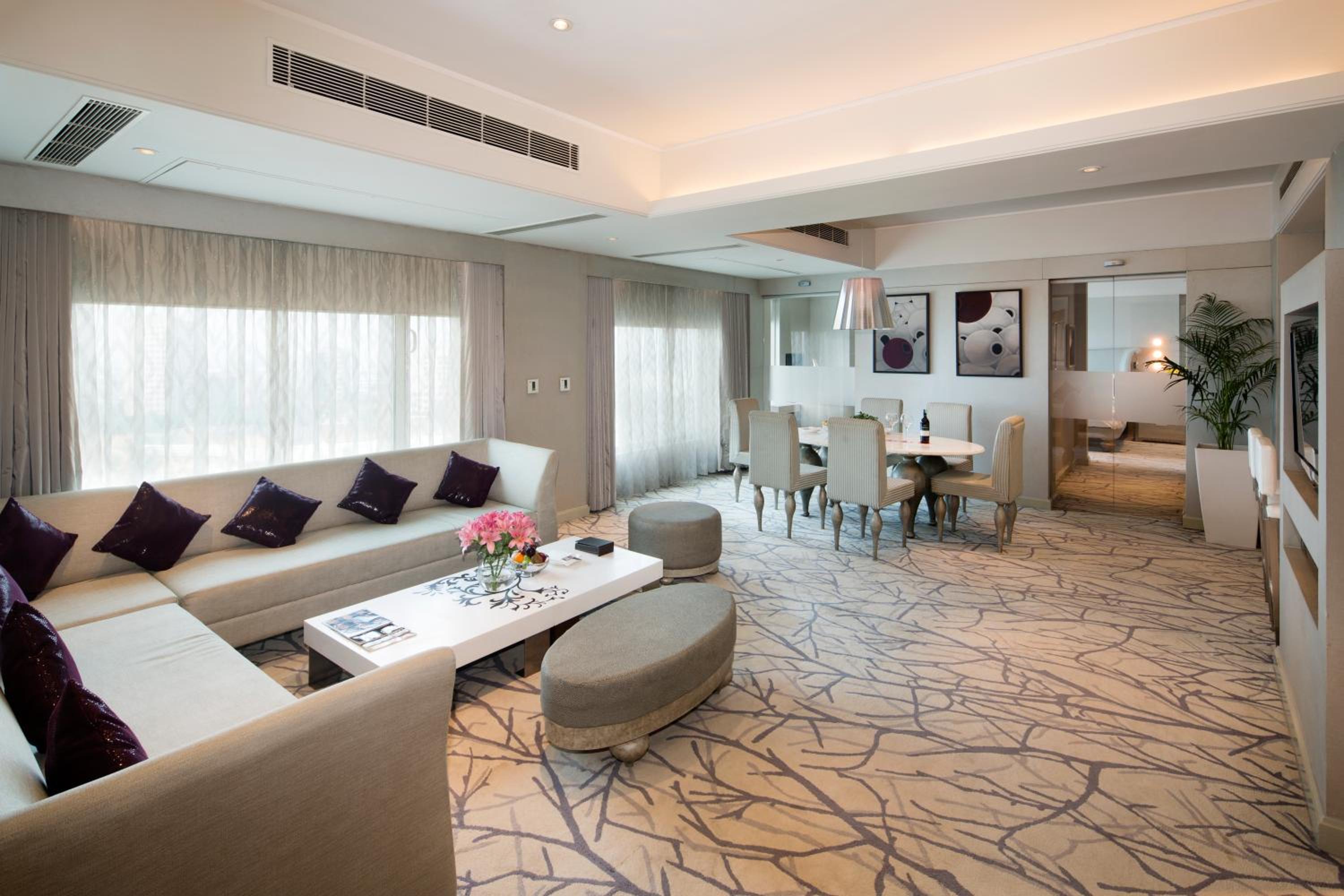 One-Bedroom Presidential Suite with Executive Lounge Access