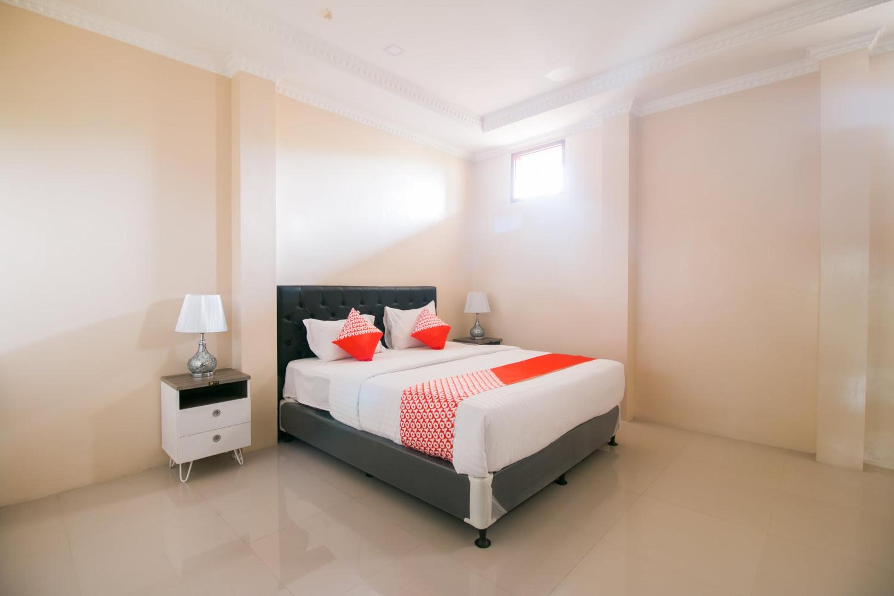 Deluxe Suite - Photo 1