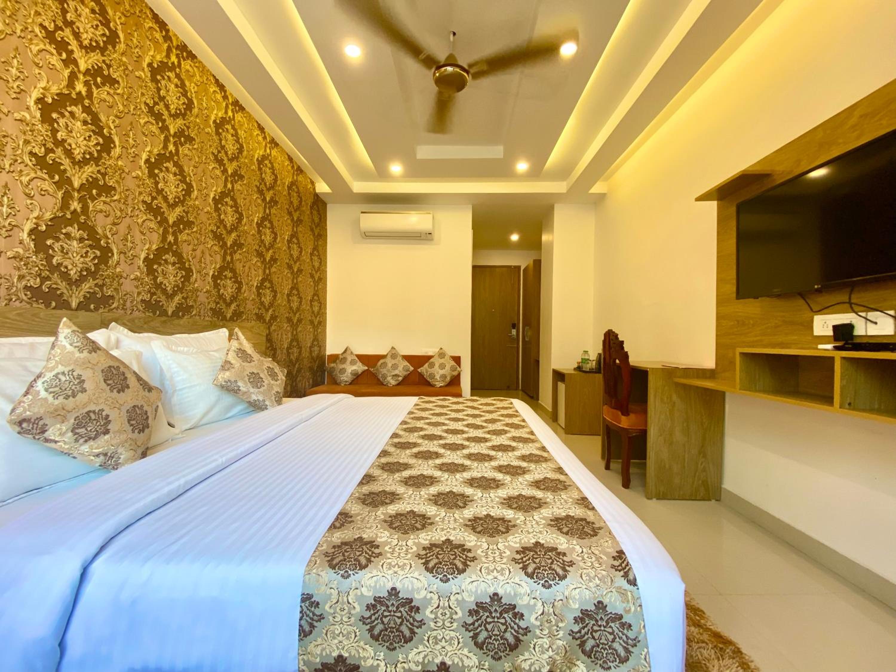 Premium Room - Photo 7