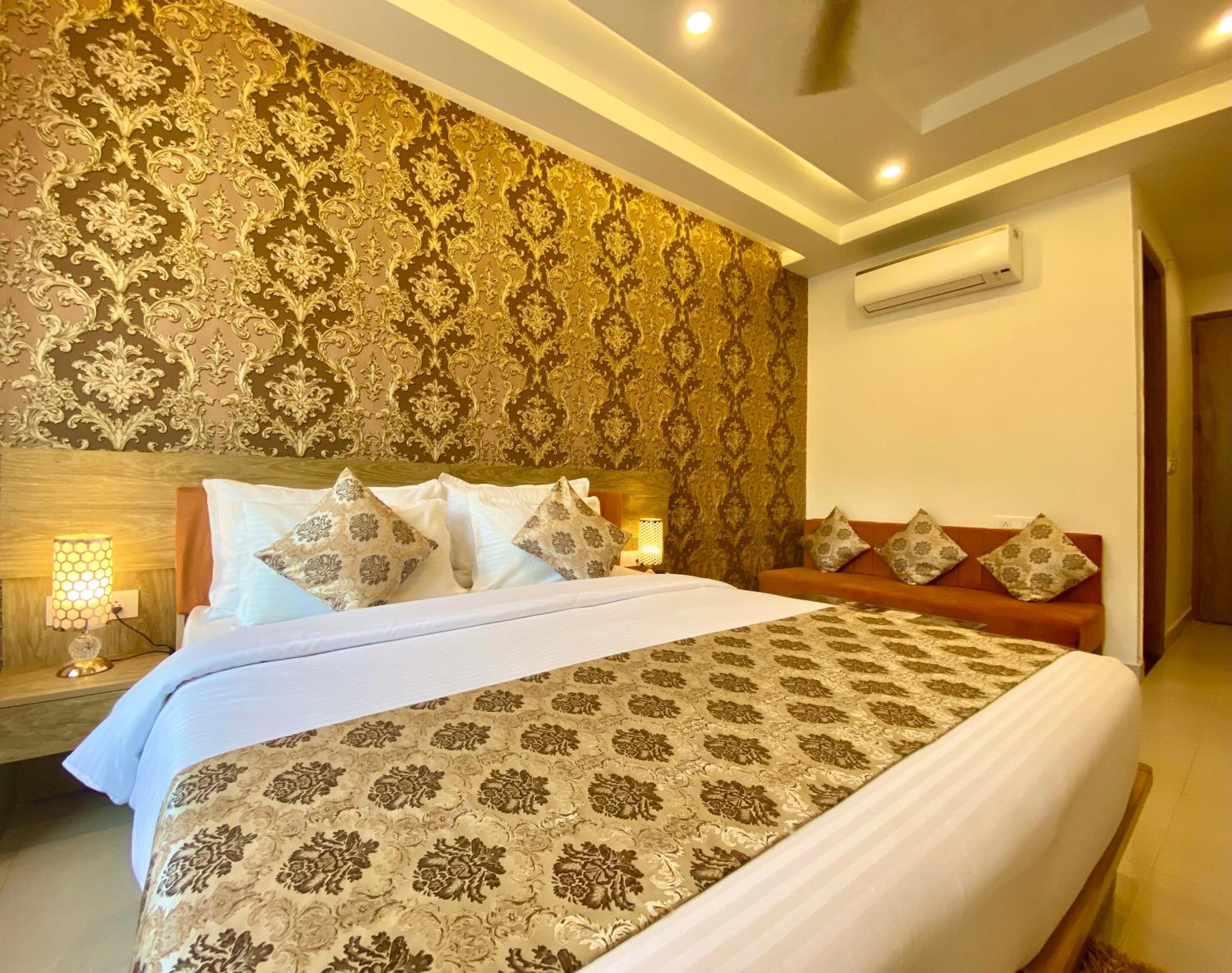 Premium Room - Photo 6