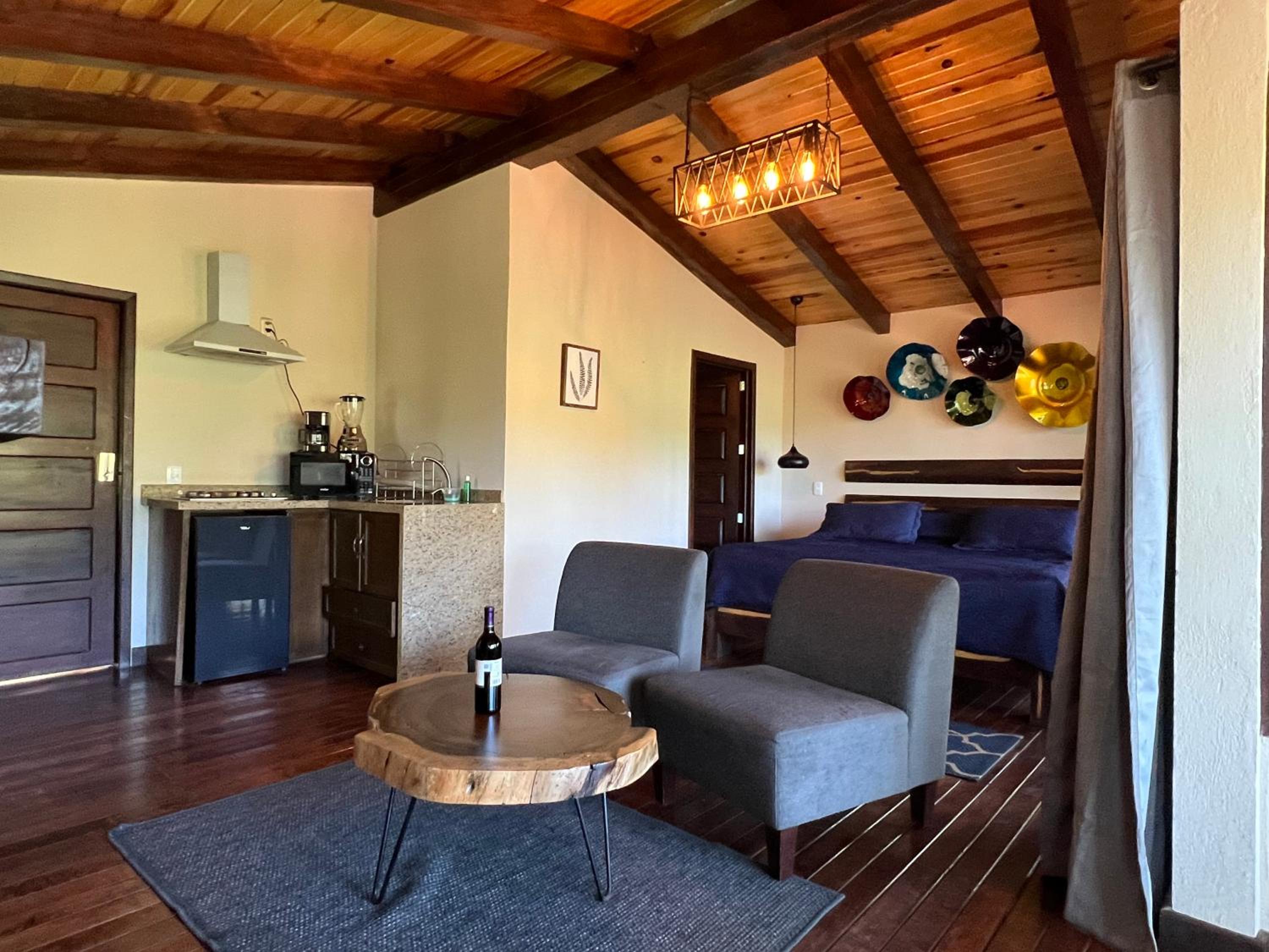 Deluxe One-Bedroom Chalet - Photo 9