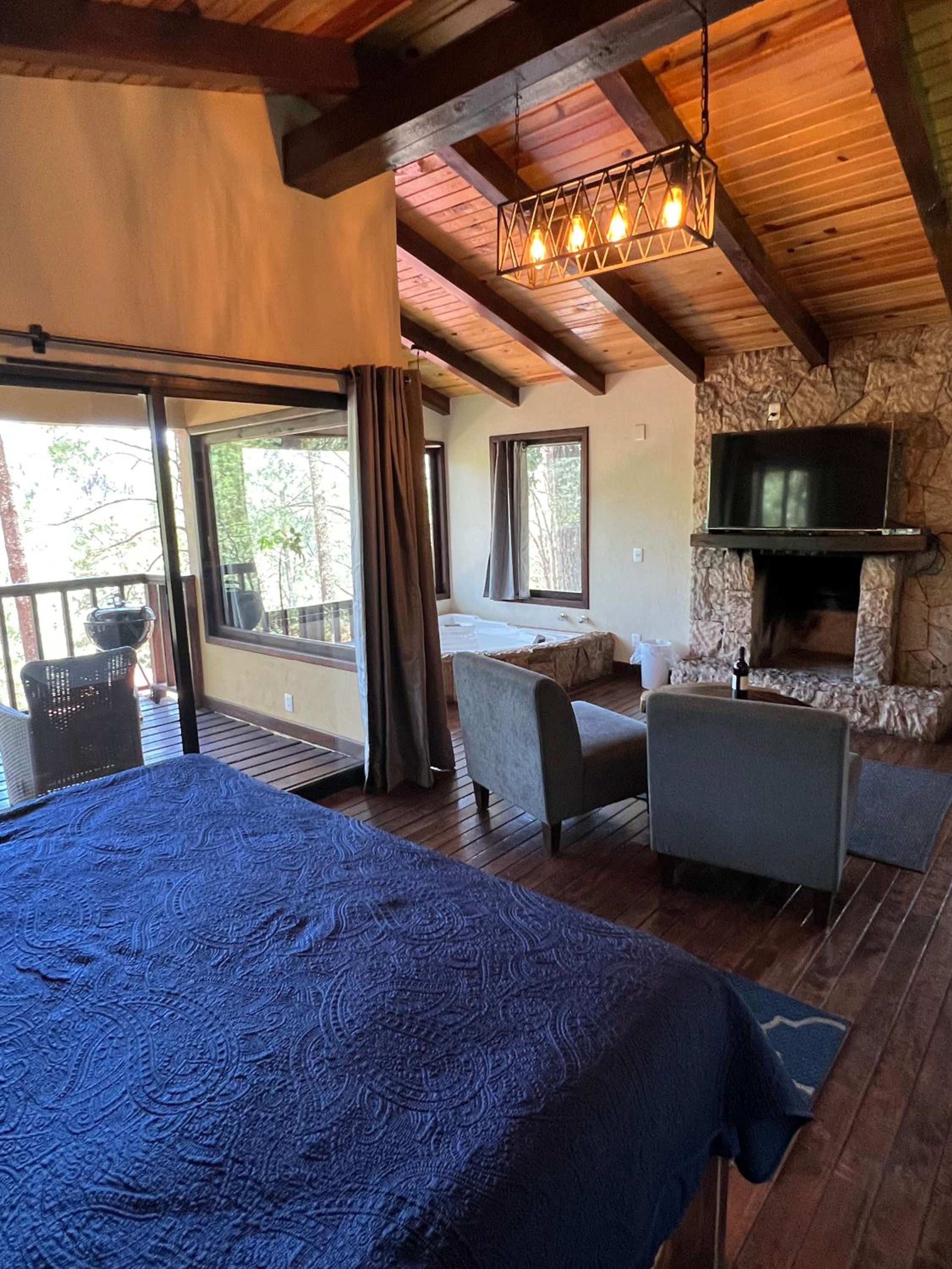 Deluxe One-Bedroom Chalet - Photo 7