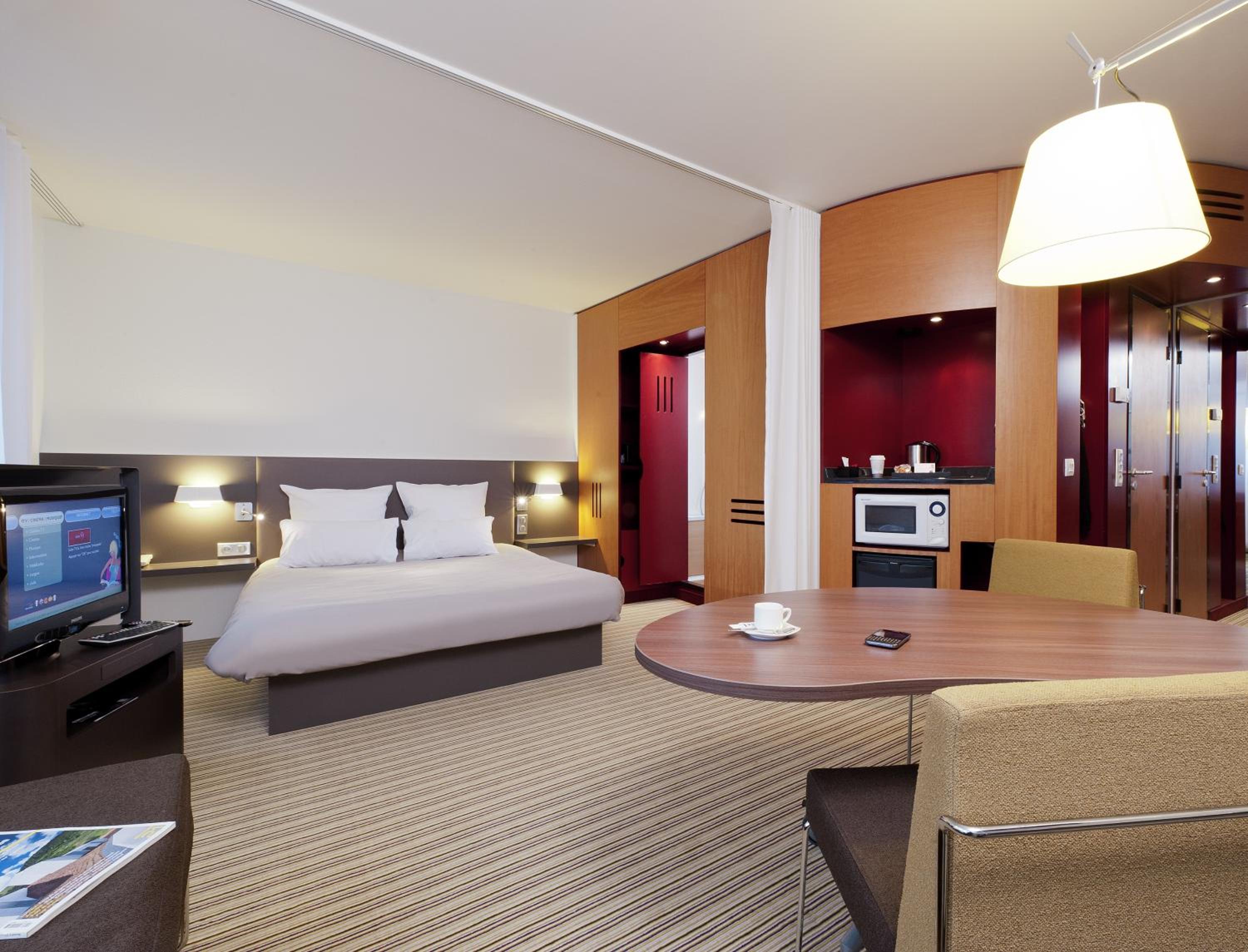 Superior Double Suite with Sofa Bed photo 2