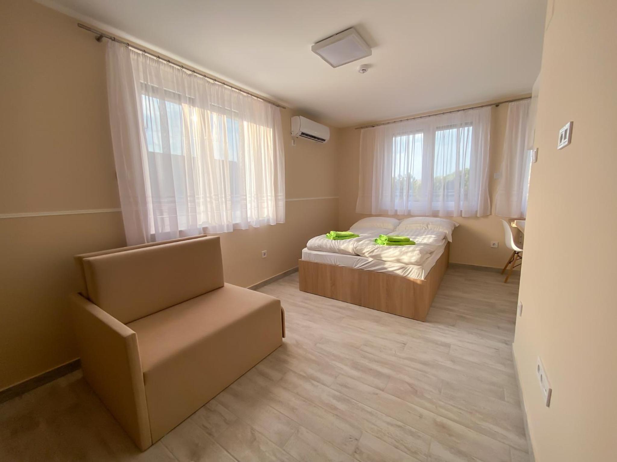 Deluxe Apartment photo 2