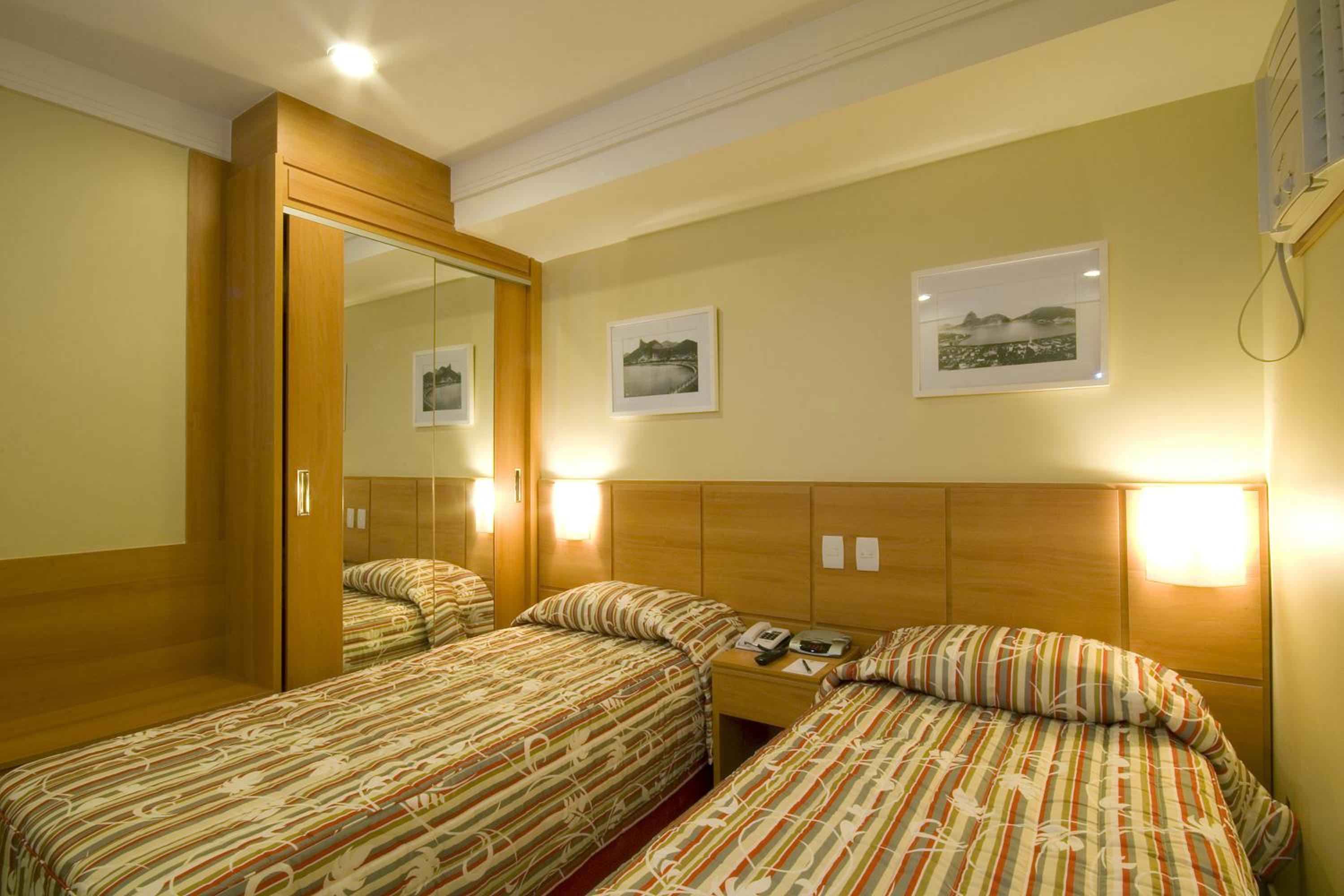 Standard Twin Room - Photo 5