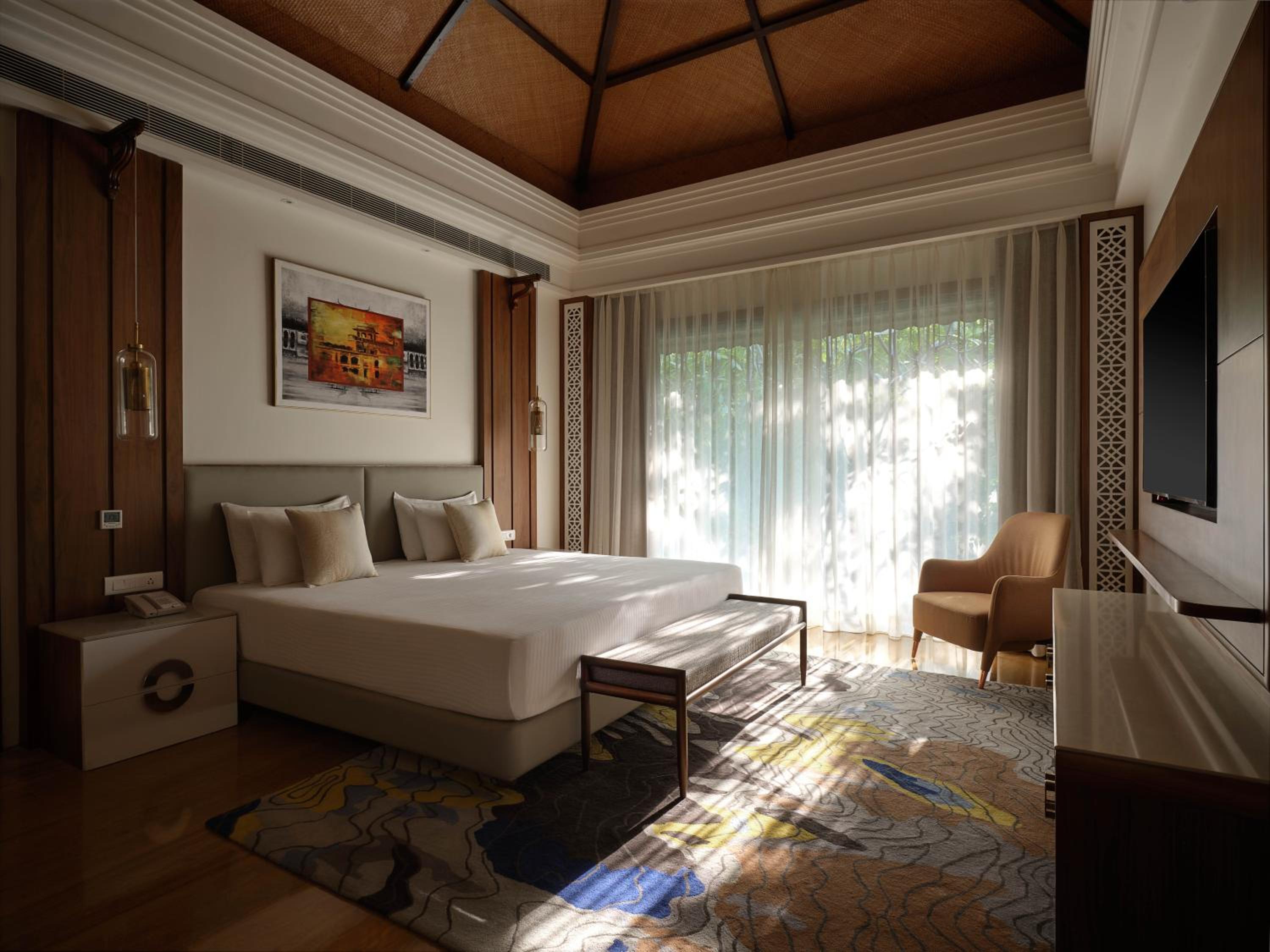 Suite with Private Pool – 20% off on F&B, 20% off on Spa and Laundry, Happy Hours from 11 AM to 7 PM Suite with Private Pool – 20% off on F&B, 20% off on Spa and Laundry, Happy Hours from 11 AM to 7 PM