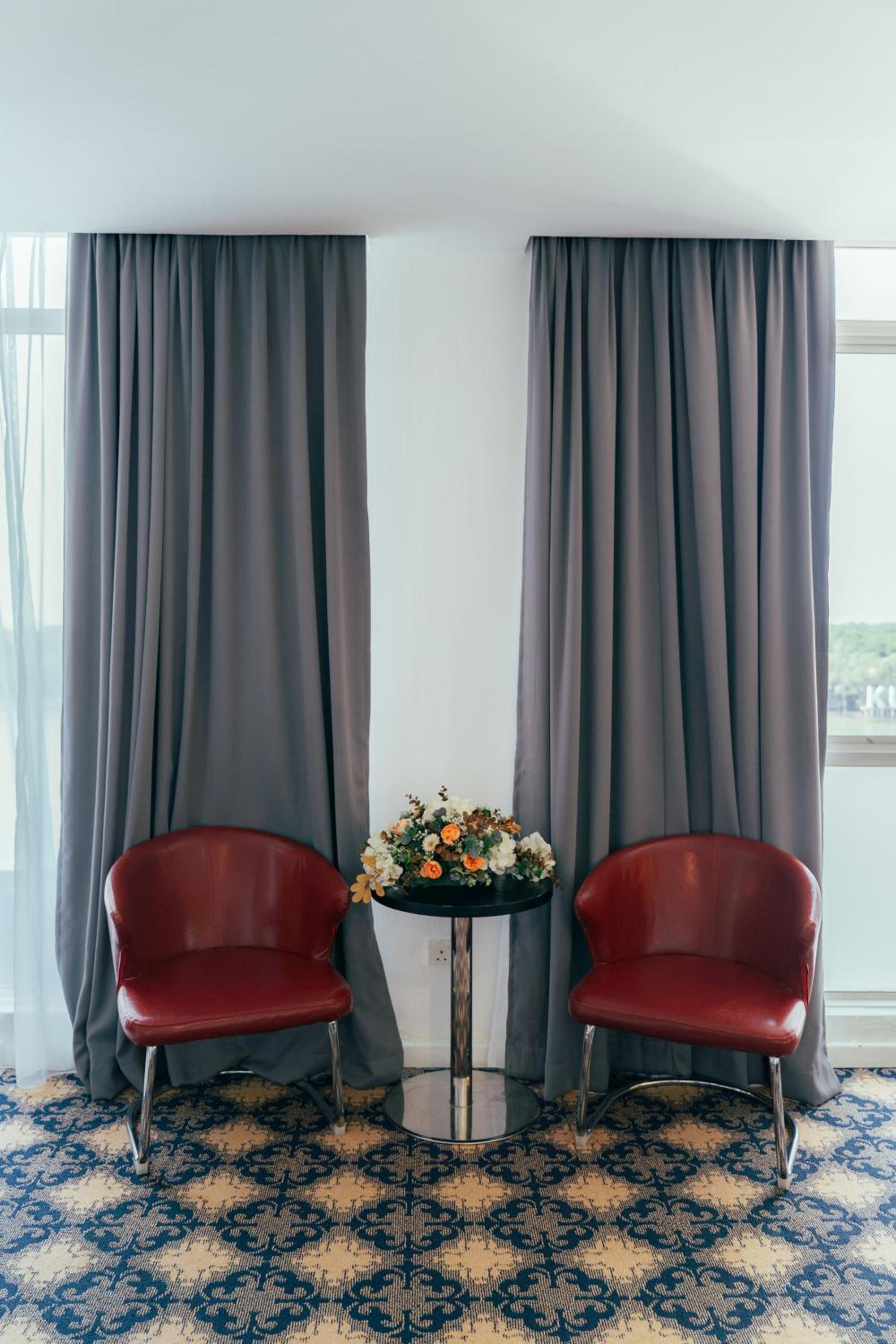 Premier Deluxe Twin with River View photo 2