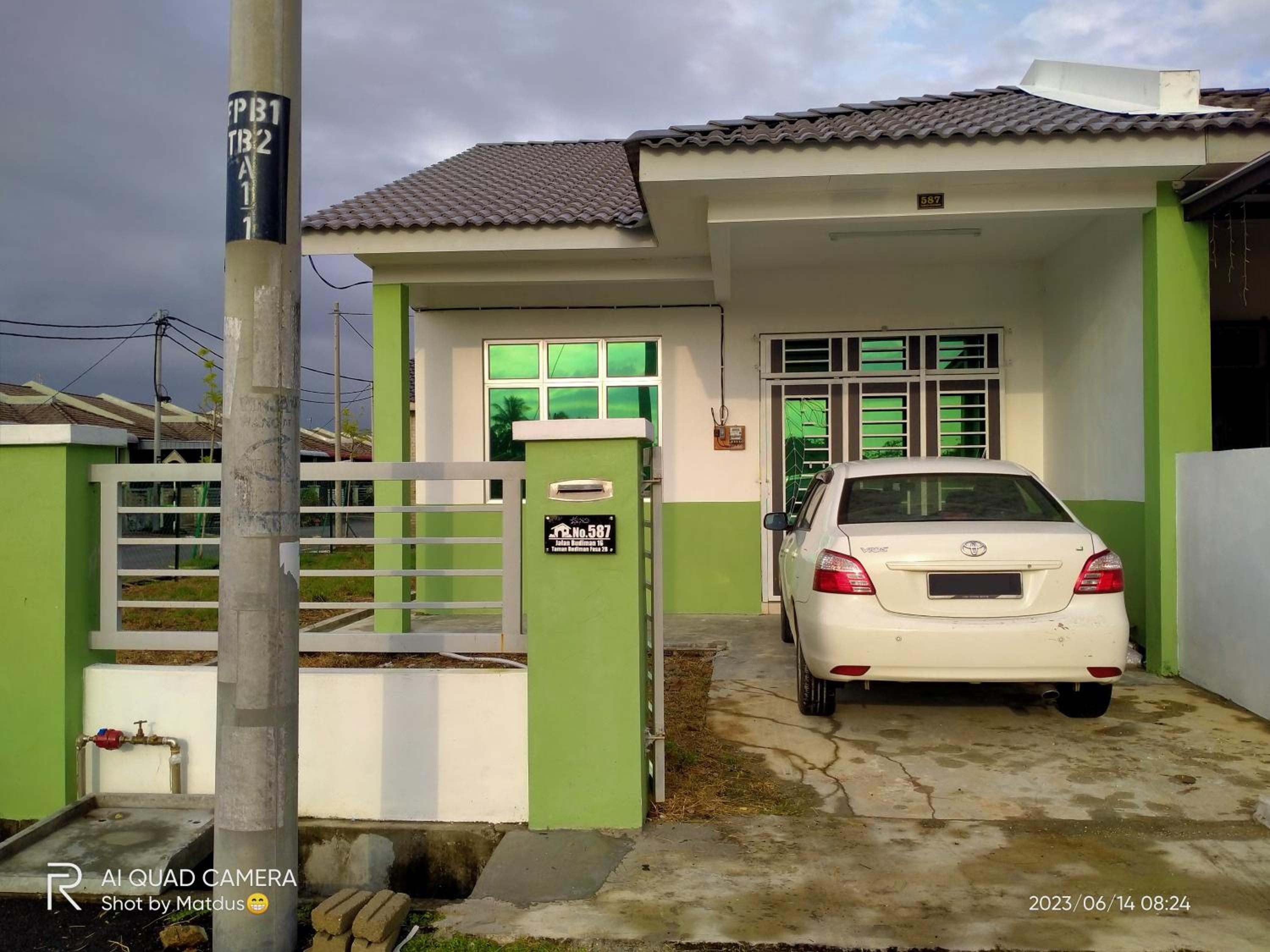 Three-Bedroom House photo 1