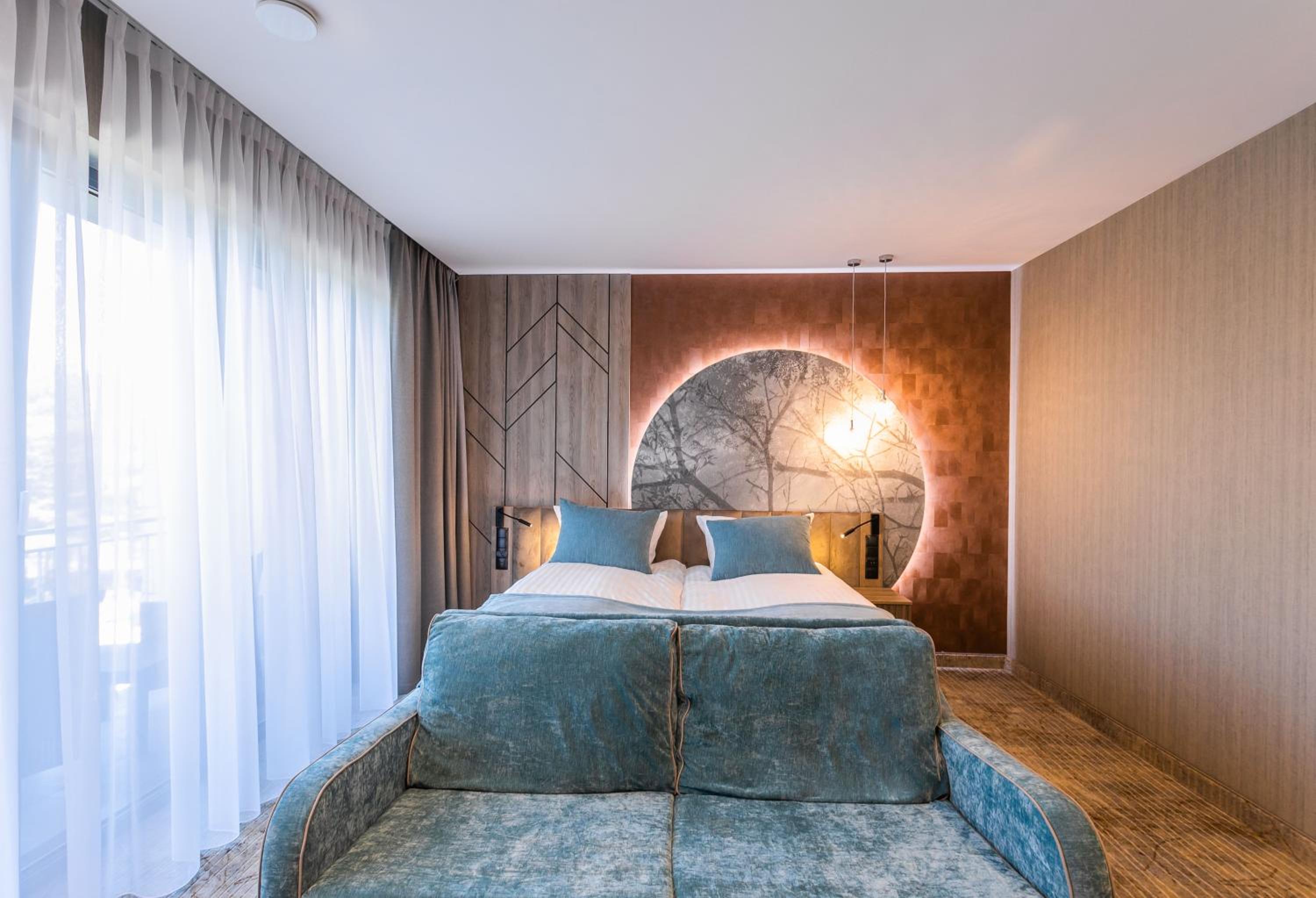 Deluxe Double or Twin Room - Photo 2