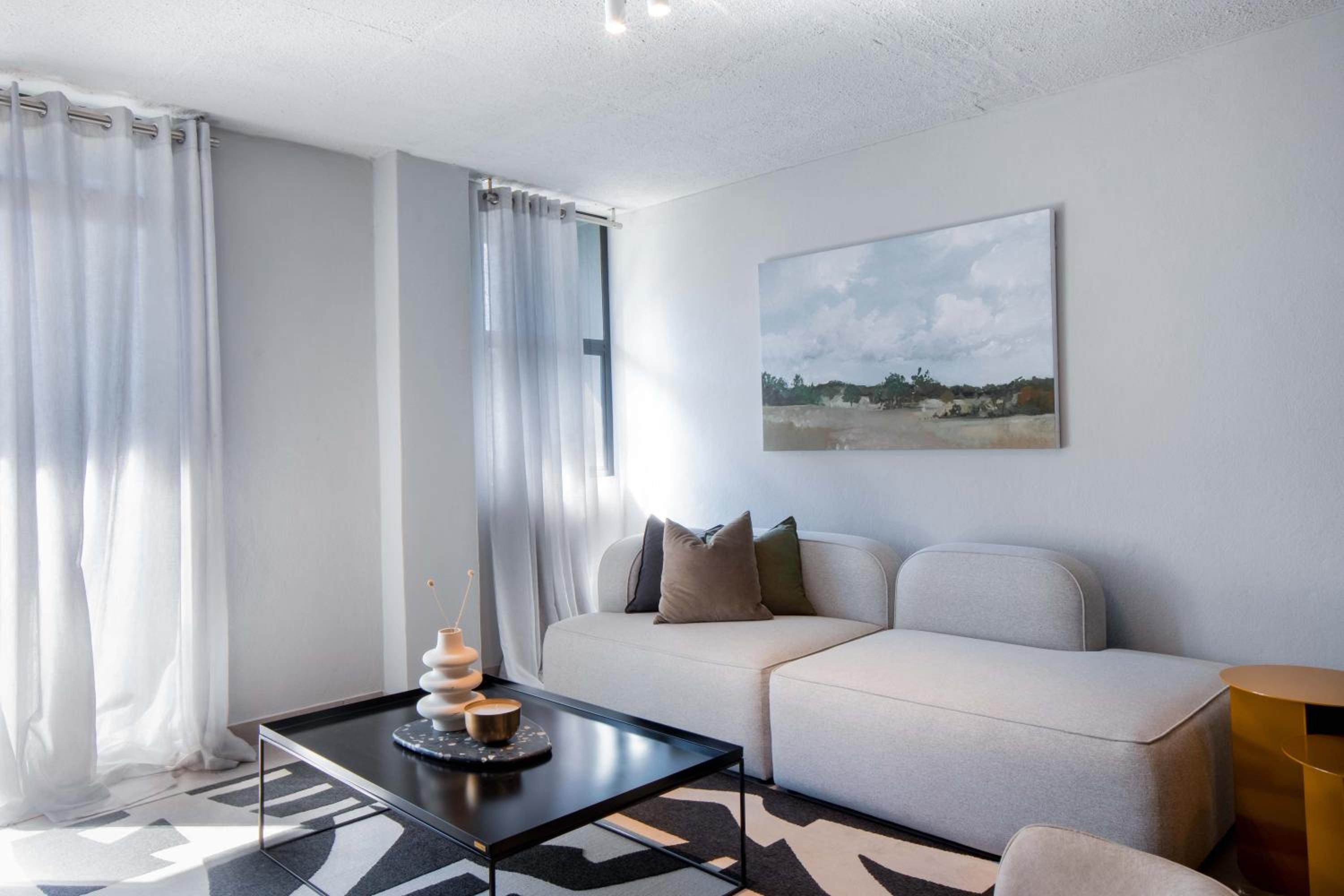 Two-Bedroom Apartment - Photo 7