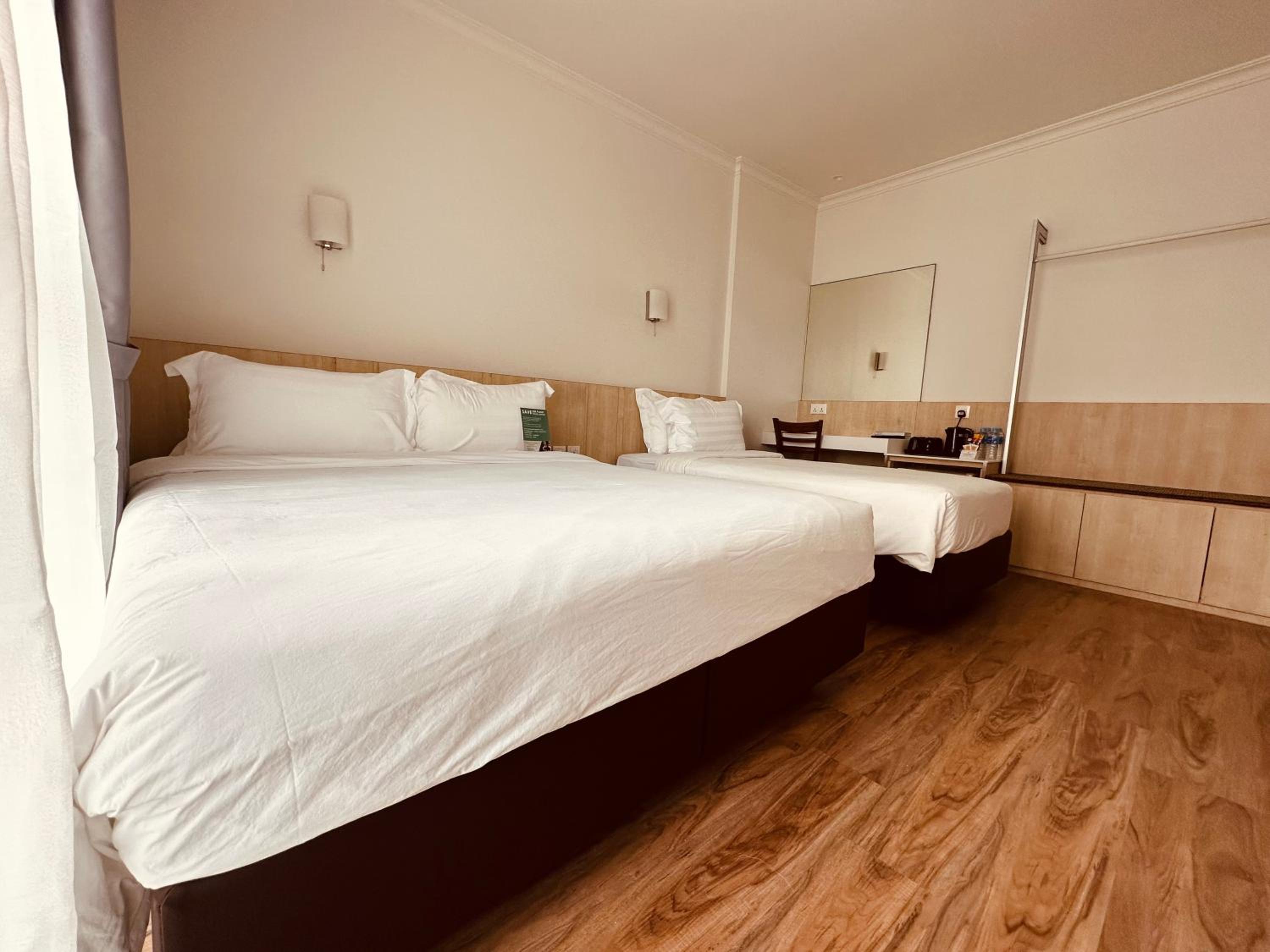 Deluxe Triple Room photo 3